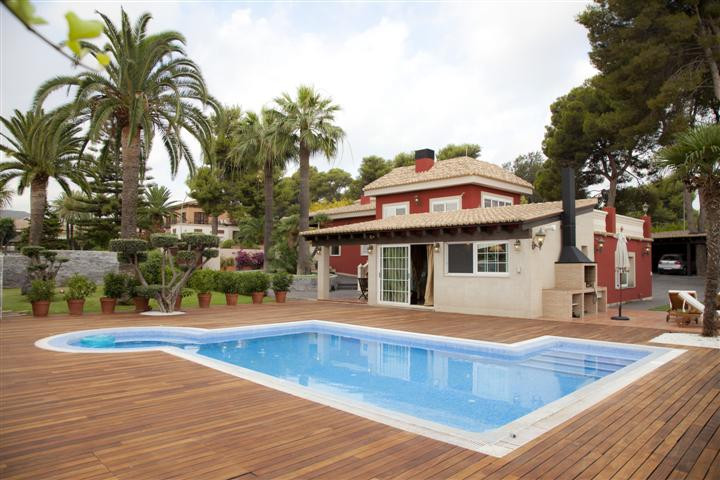 Detached Villa in Torrent - Resale