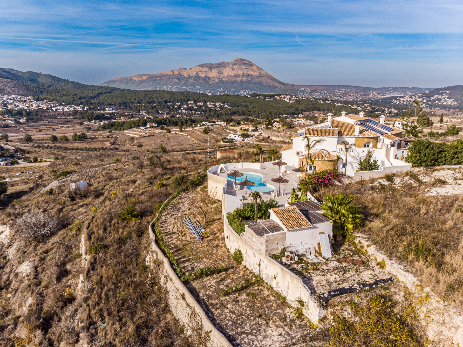 Detached Villa in Poble Nou de Benitatxell - Resale