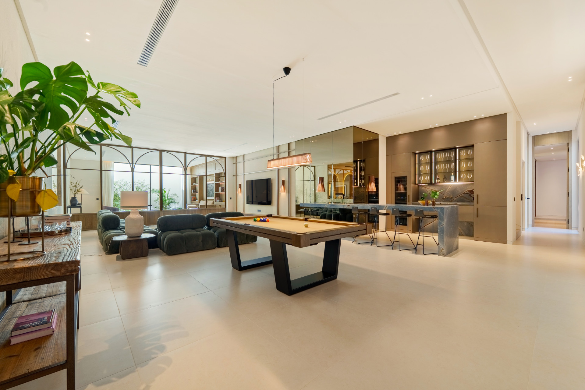 Modern lyxvilla i Parcelas del Golf – promenadavstånd till bekvämligheter och stranden