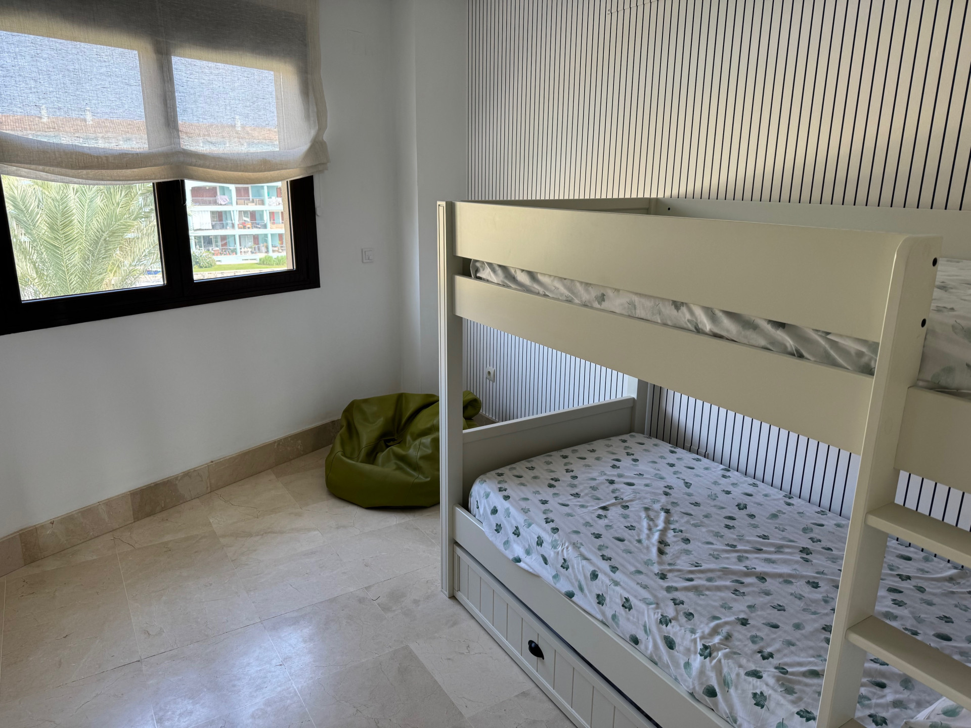 Elegante apartamento de 3 dormitorios en Ribera del Paraíso, Puerto de Sotogrande