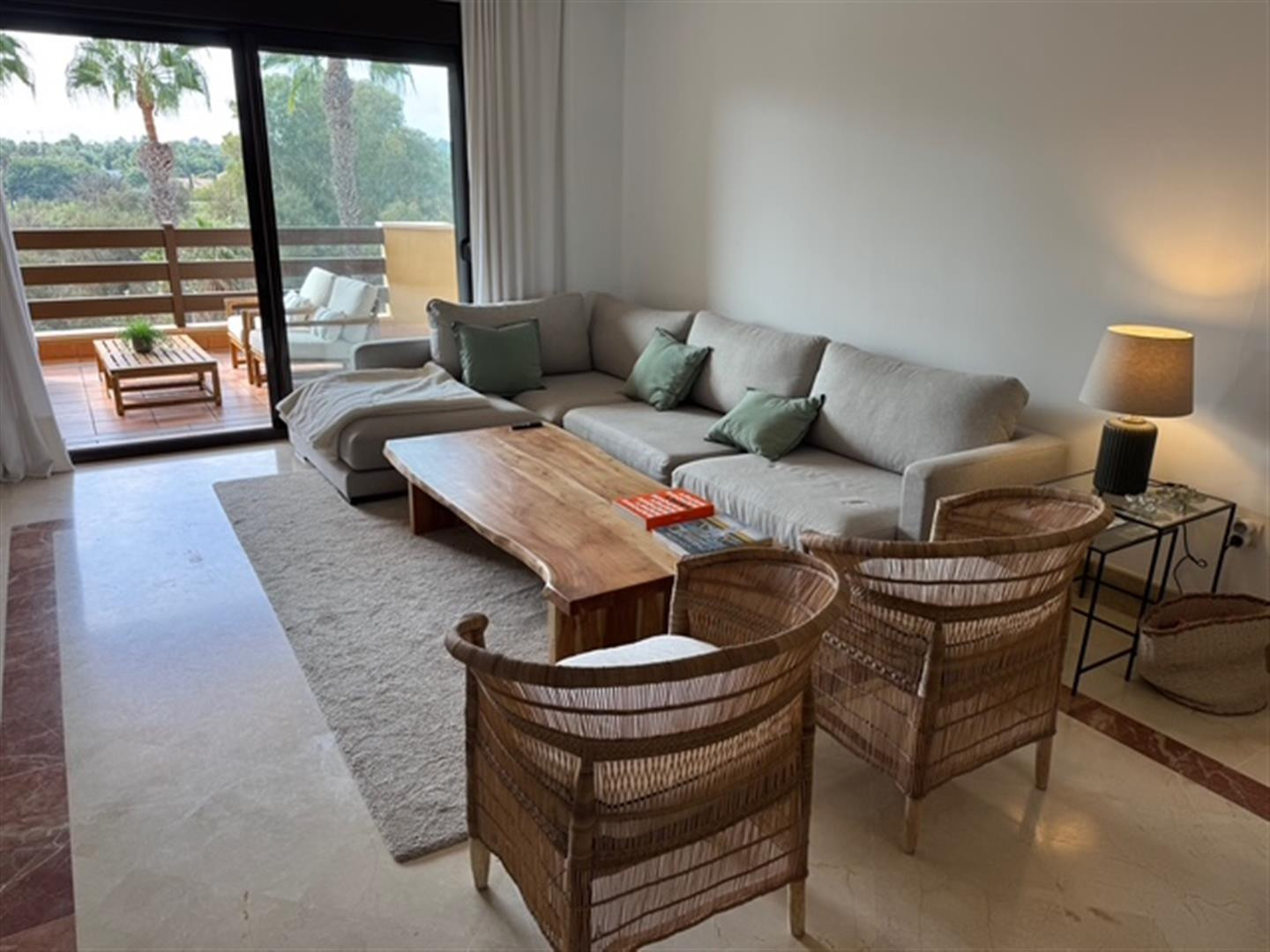 Elegante apartamento de 3 dormitorios en Ribera del Paraíso, Puerto de Sotogrande