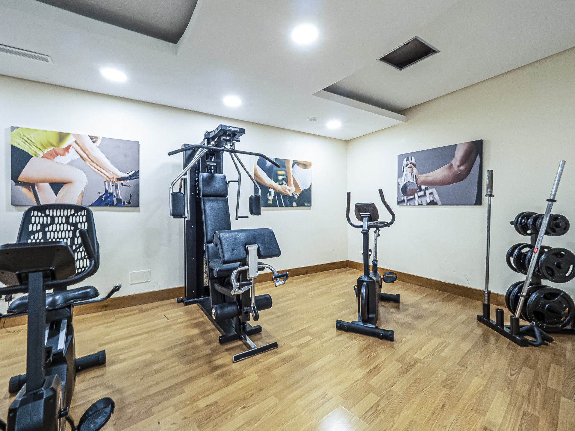 Stylish and modern, two bedroom apartment in the exclusive Samara Resort in Marbella with stunning panoramic sea views