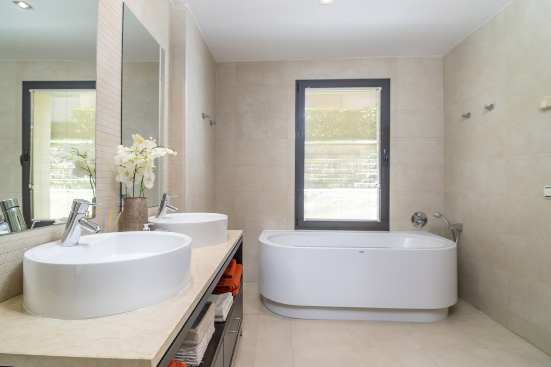 Stylish and modern, two bedroom apartment in the exclusive Samara Resort in Marbella with stunning panoramic sea views