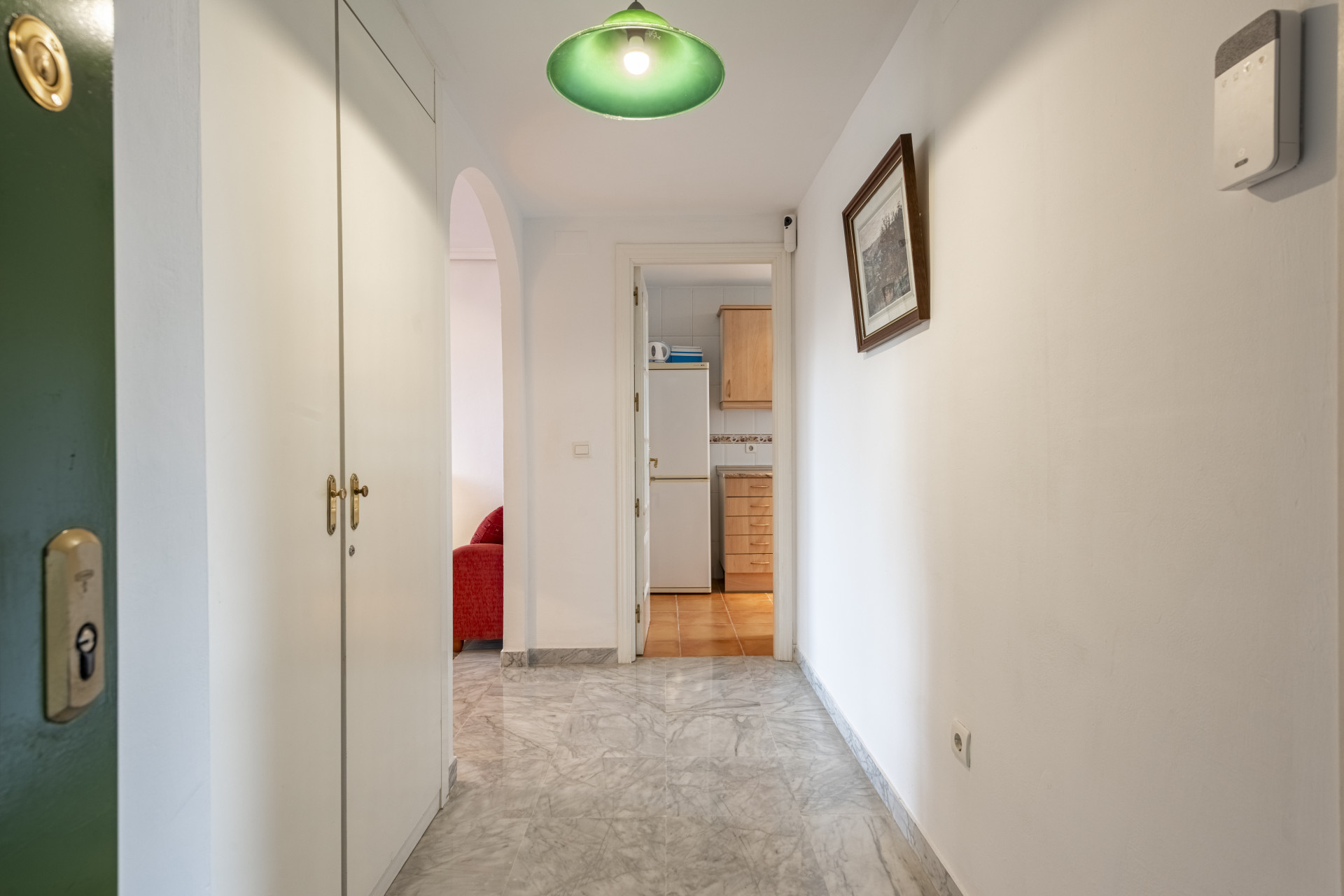 2 bedroom apartment in Lorcrimar 3, with walking distance to Puerto Banus and the beach