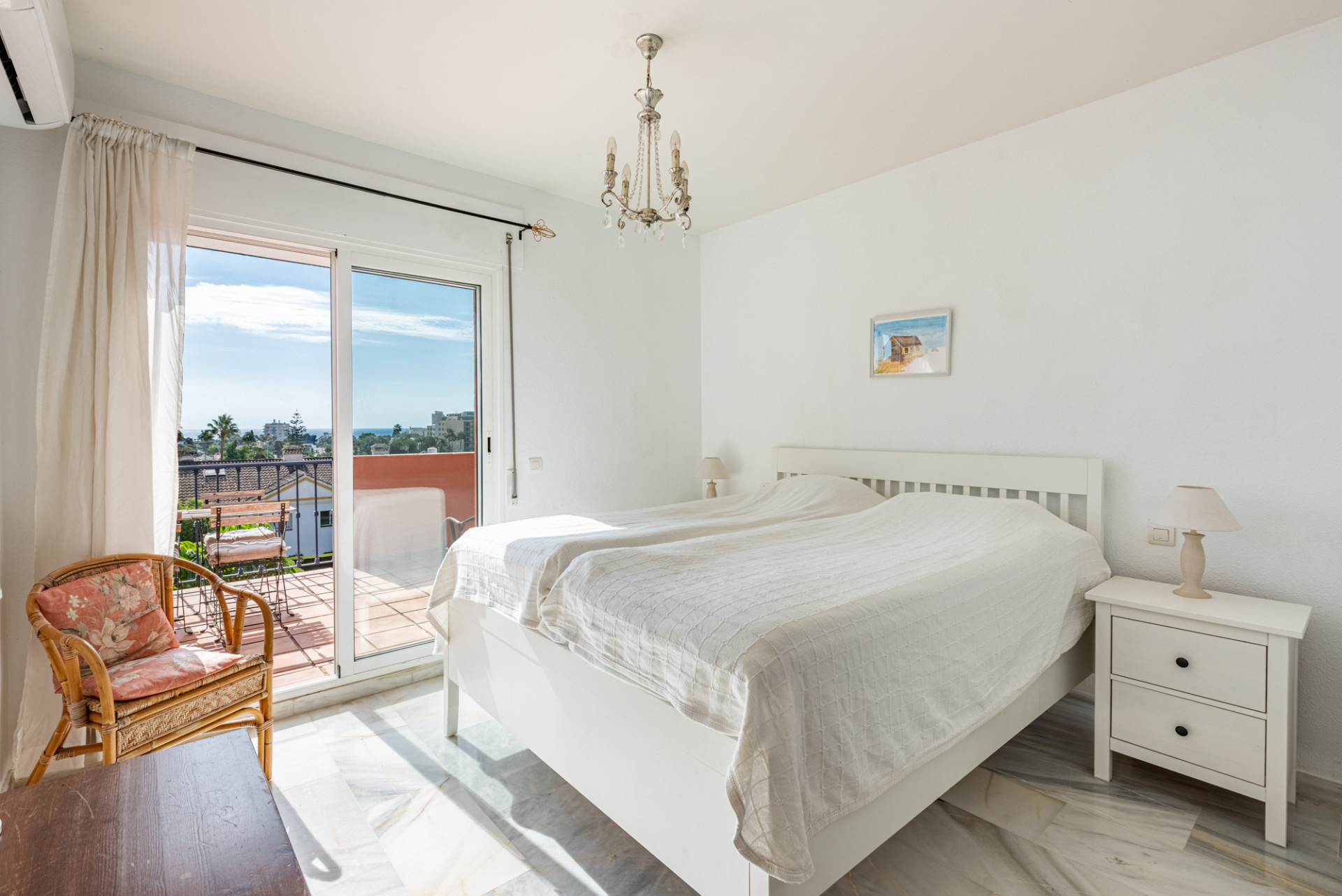 Charming South-Facing Townhouse in Monte Biarritz – Walking Distance to Beach and Amenities
