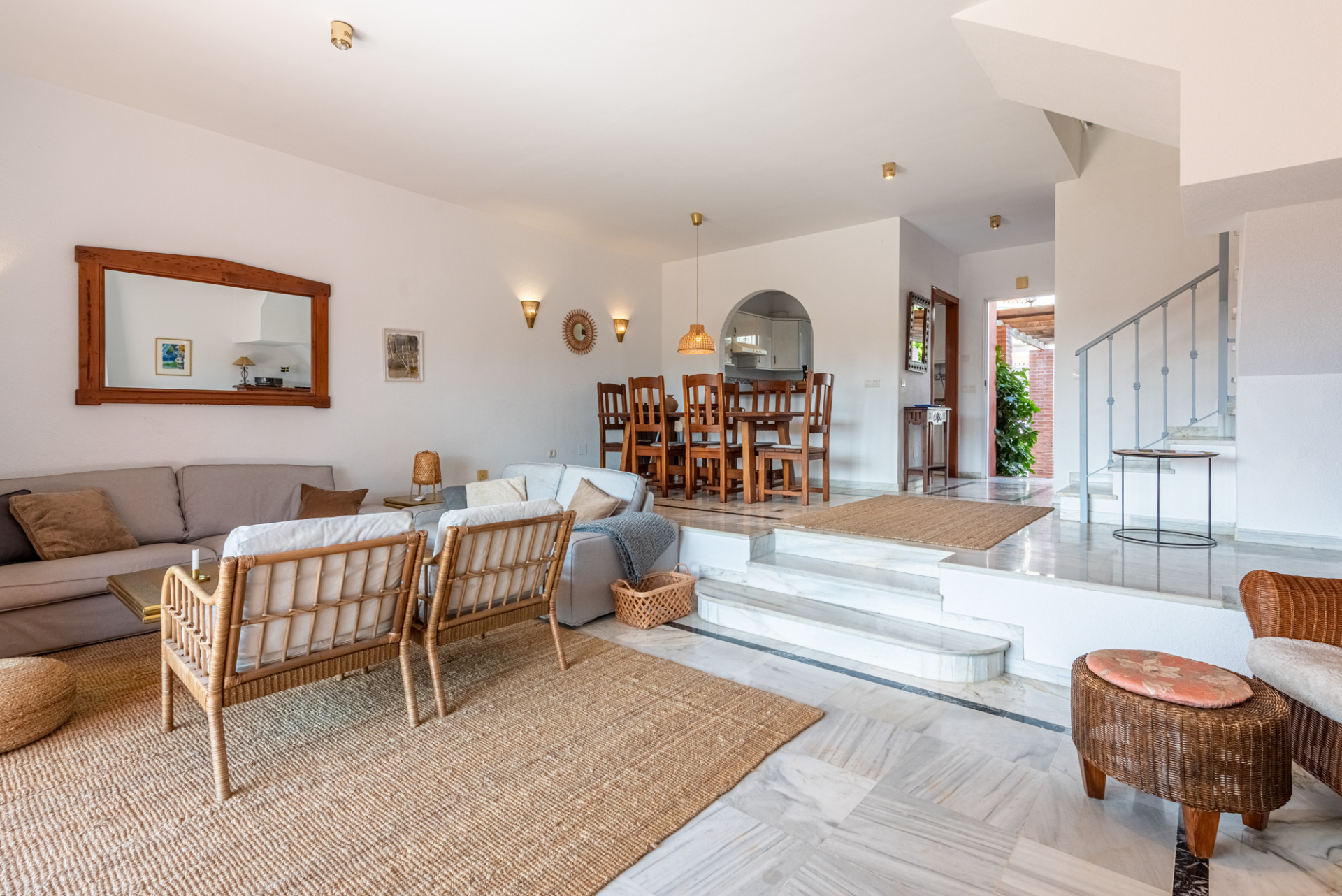 Charming South-Facing Townhouse in Monte Biarritz – Walking Distance to Beach and Amenities