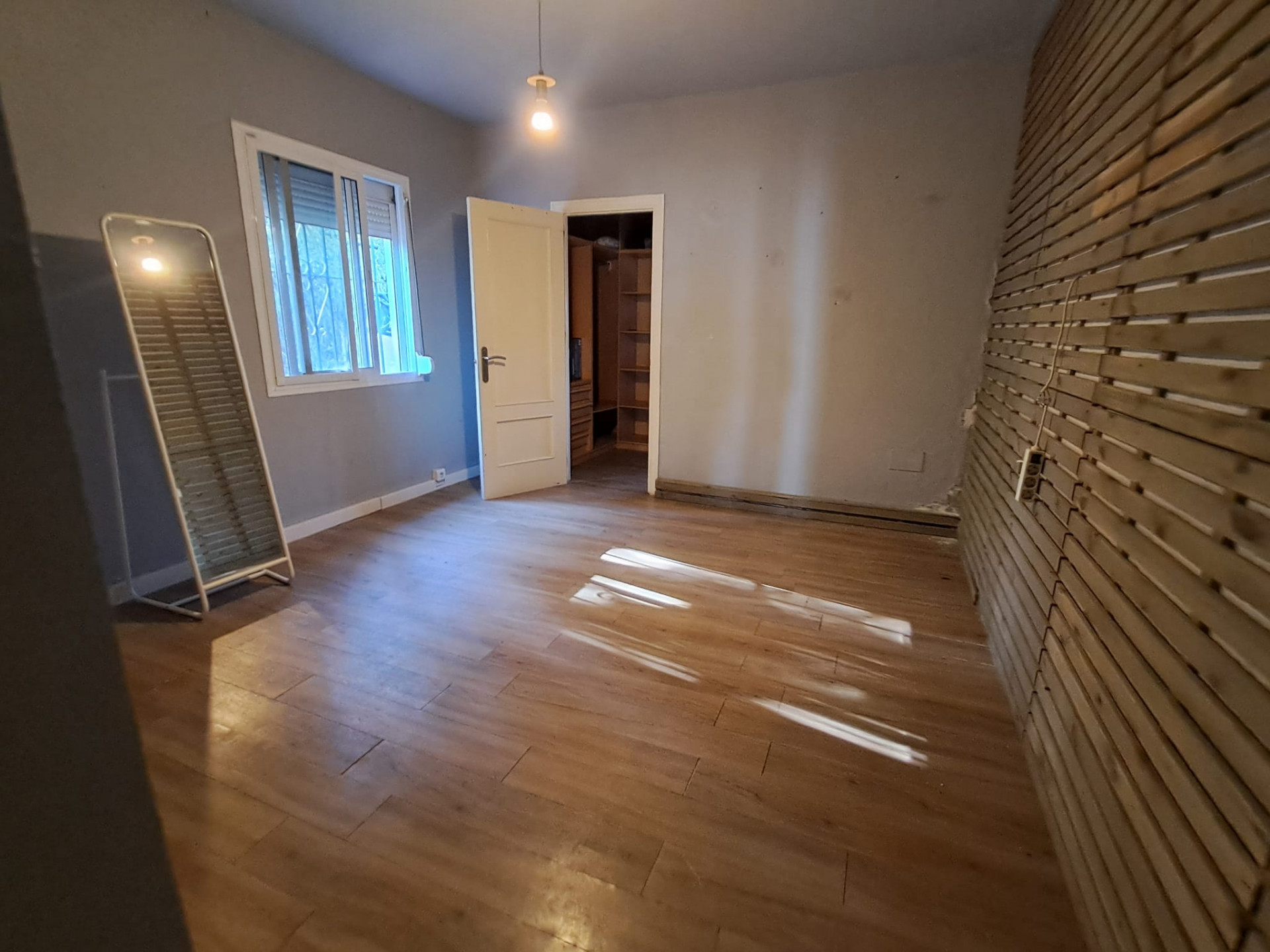 Investment Opportunity in El Paraíso Medio – Renovate or Build Your Dream Villa on a Large Plot