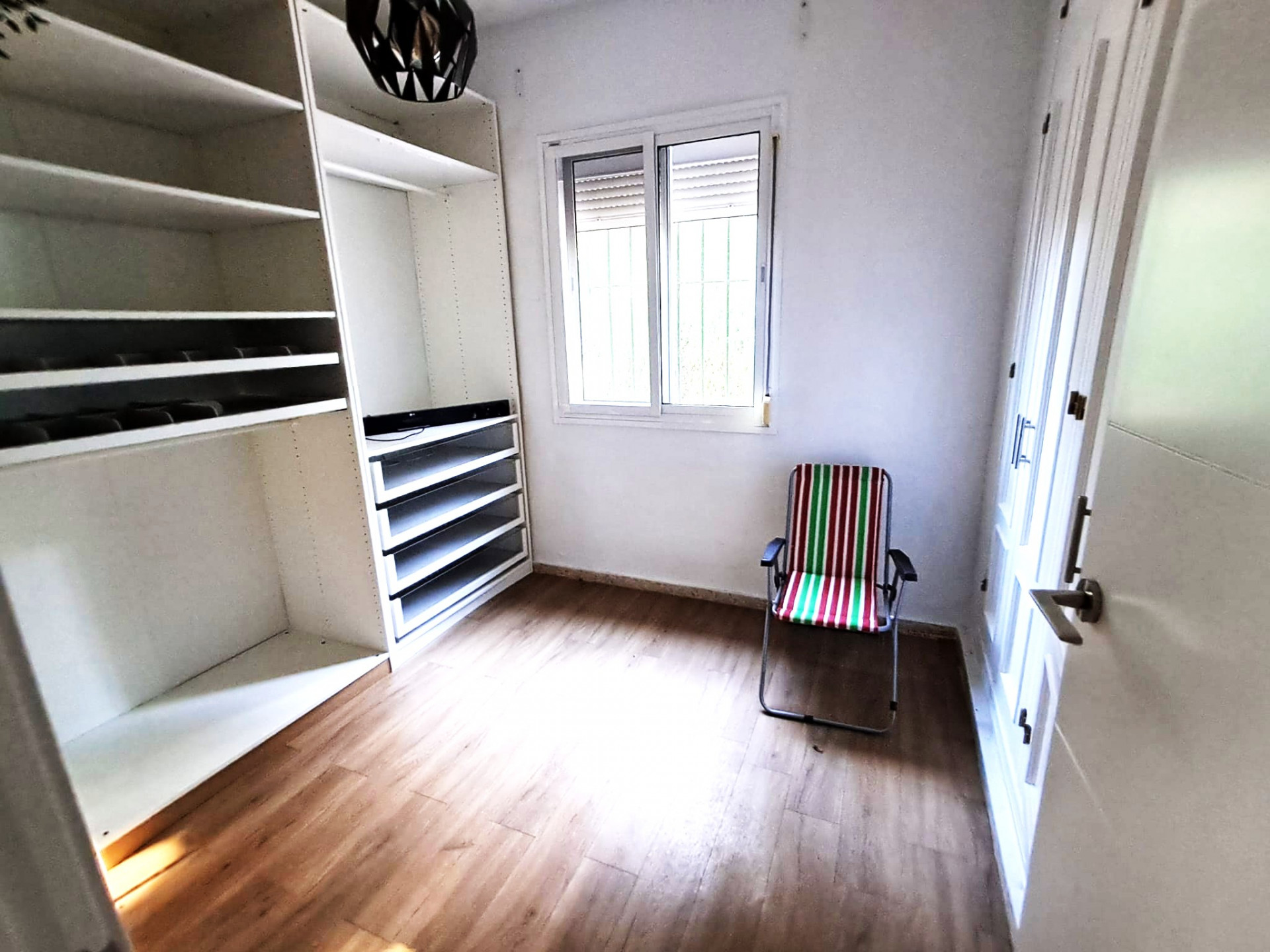 Investment Opportunity in El Paraíso Medio – Renovate or Build Your Dream Villa on a Large Plot