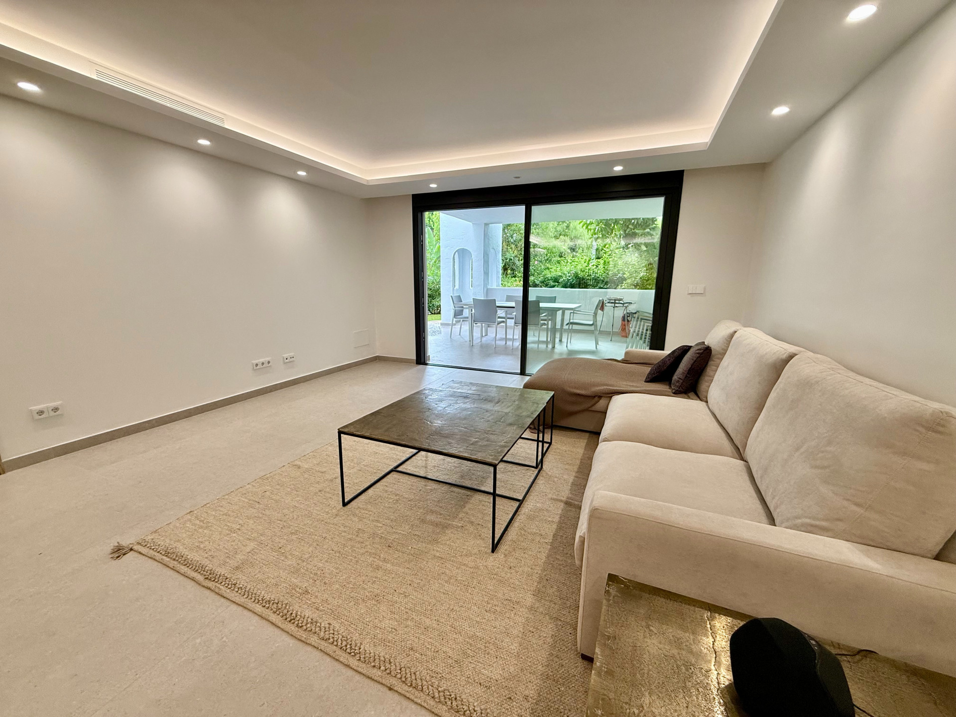 Appartement rez de chaussée avec grande terrasse et jardin