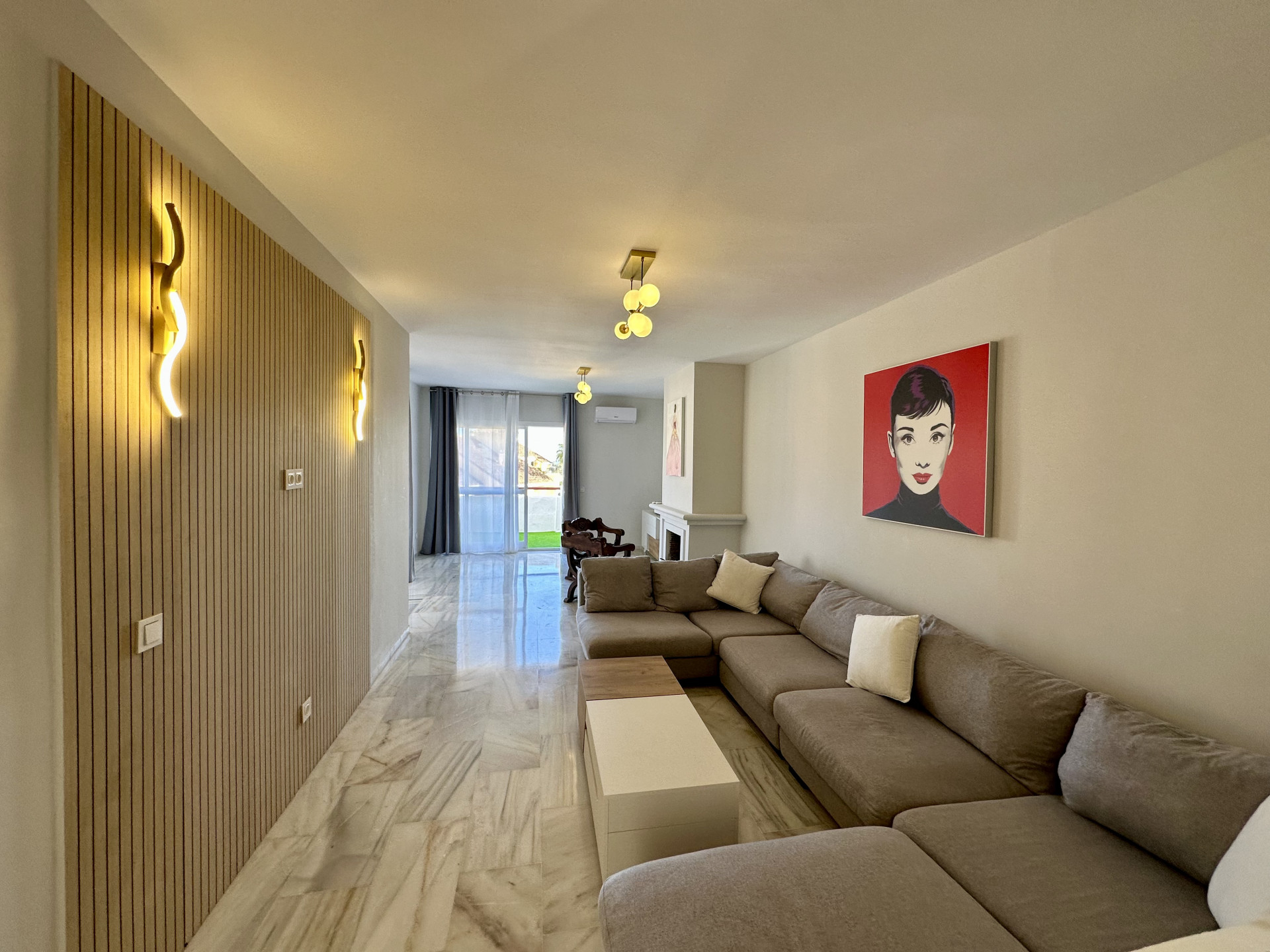 Penthouse in Bel-Air - view 1