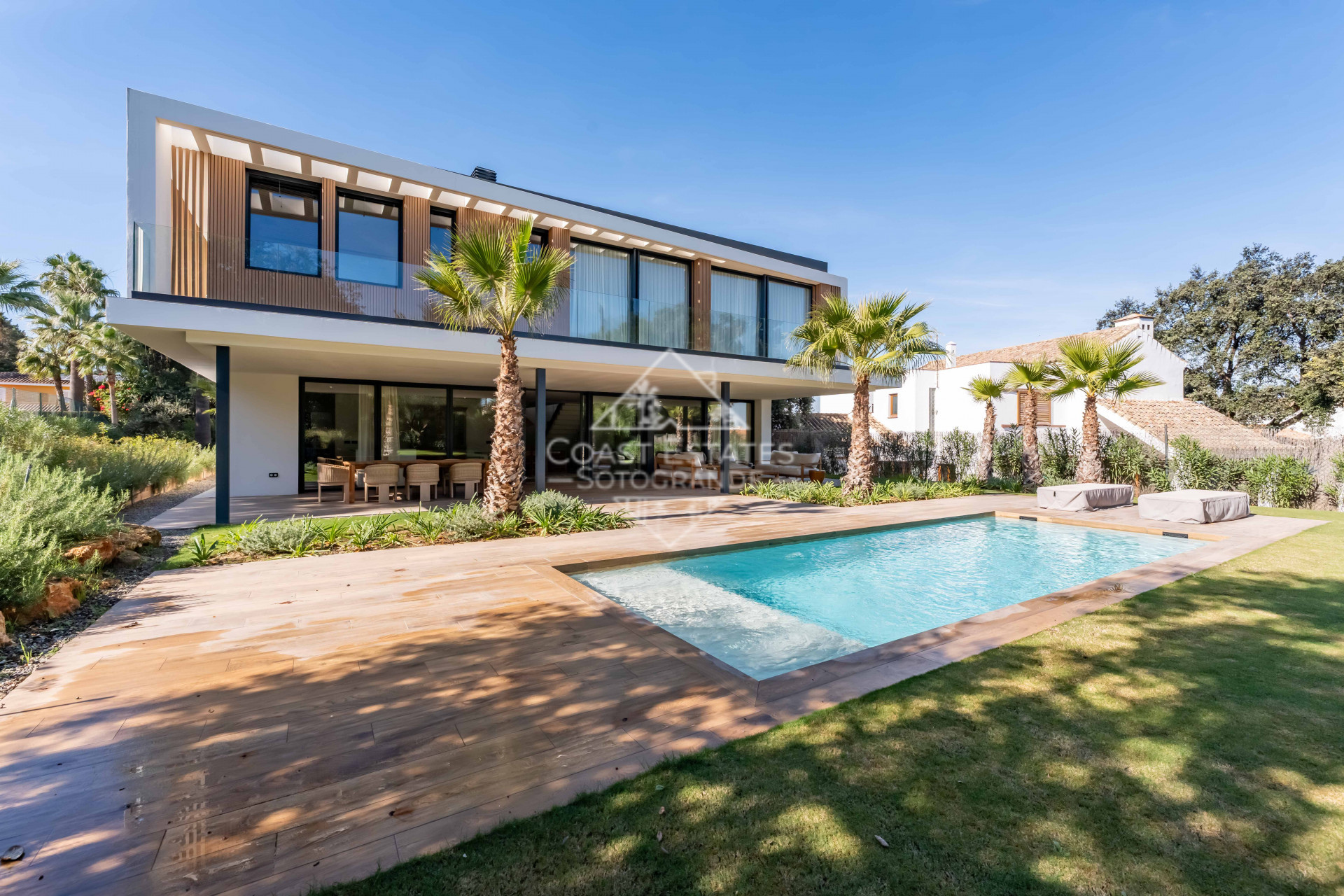 Villa KOA: Luxuriöse Neubauvilla in Zona B, Sotogrande Costa