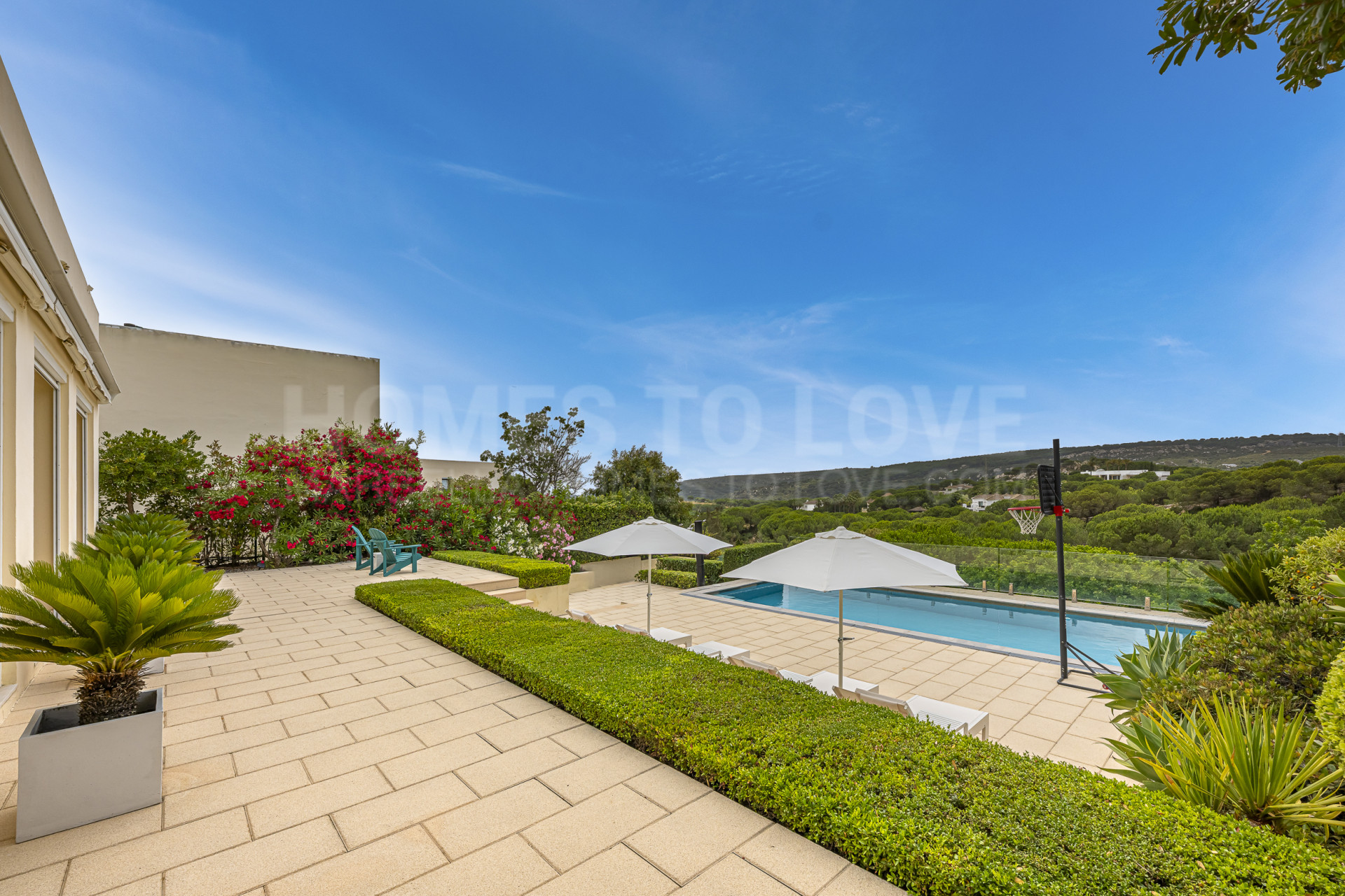 Вилла на продажу в Sotogrande Alto, Сотогранде
