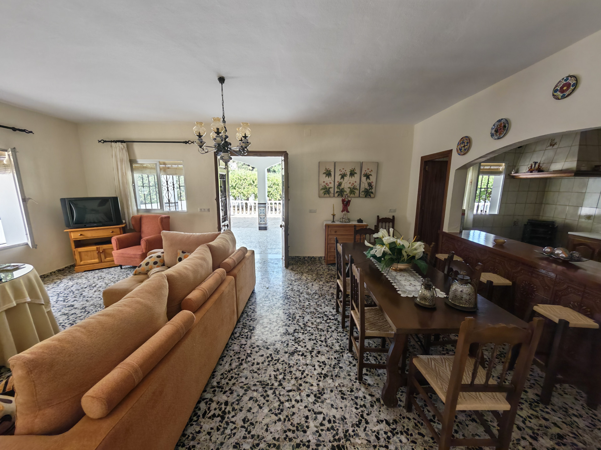 Villa in Estepona East