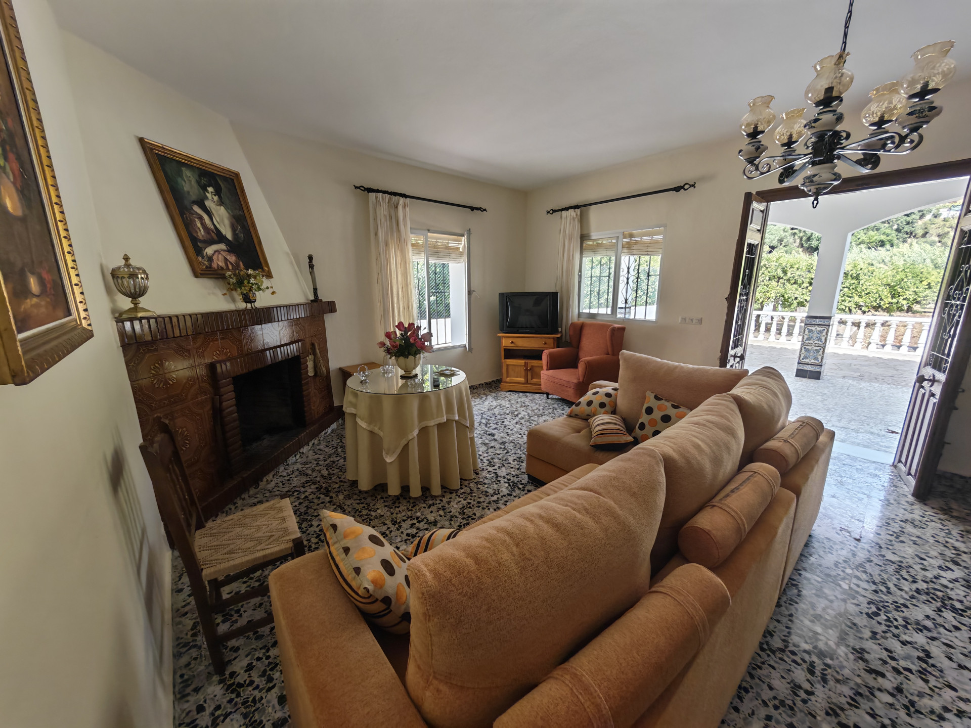Villa in Estepona East
