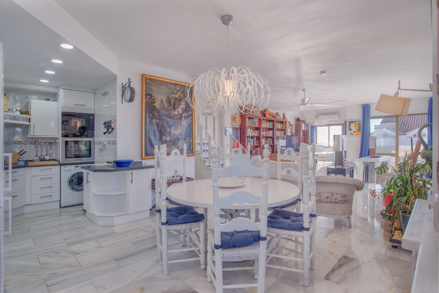 Triplex in Estepona West