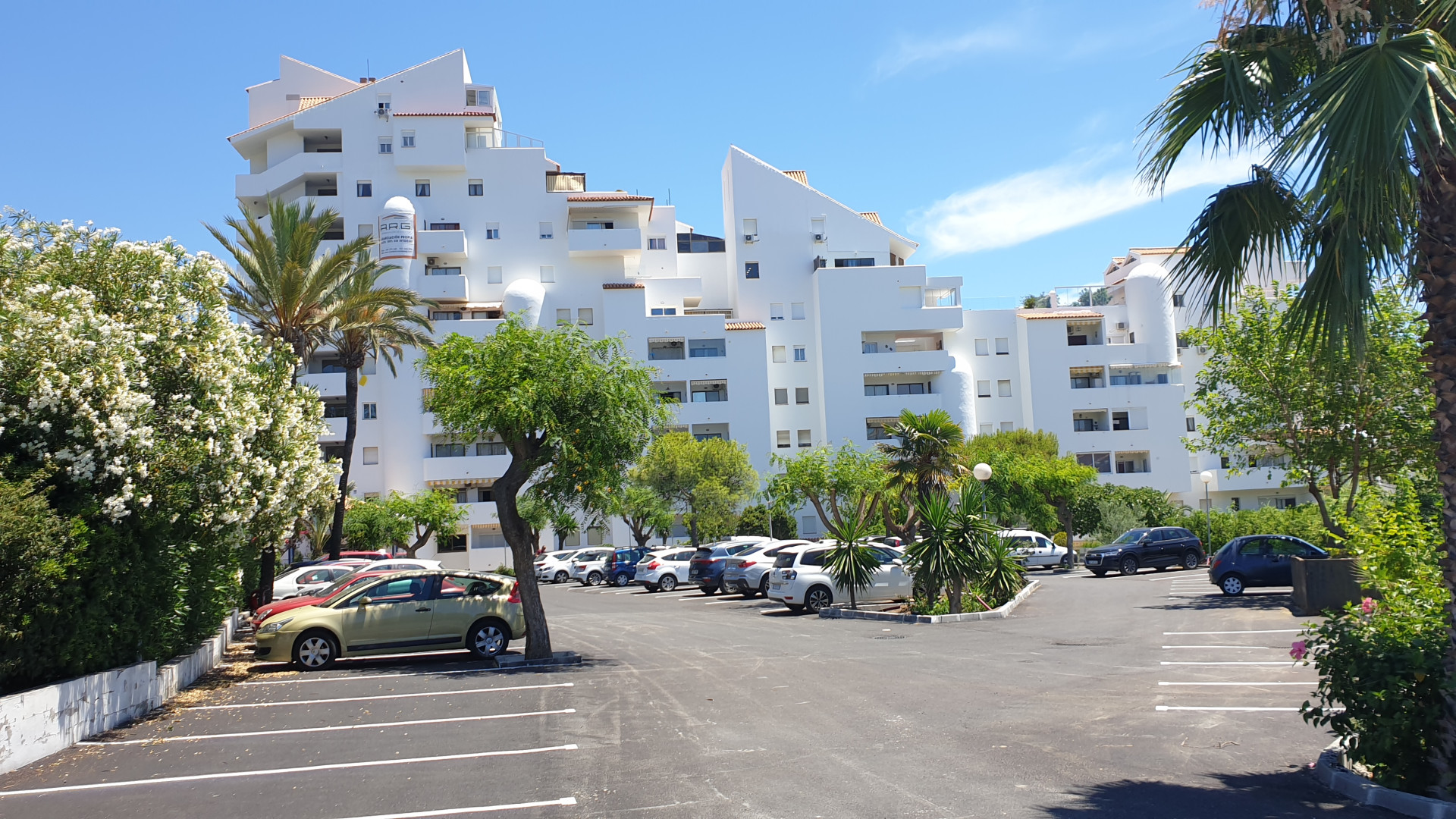 Triplex in Estepona West