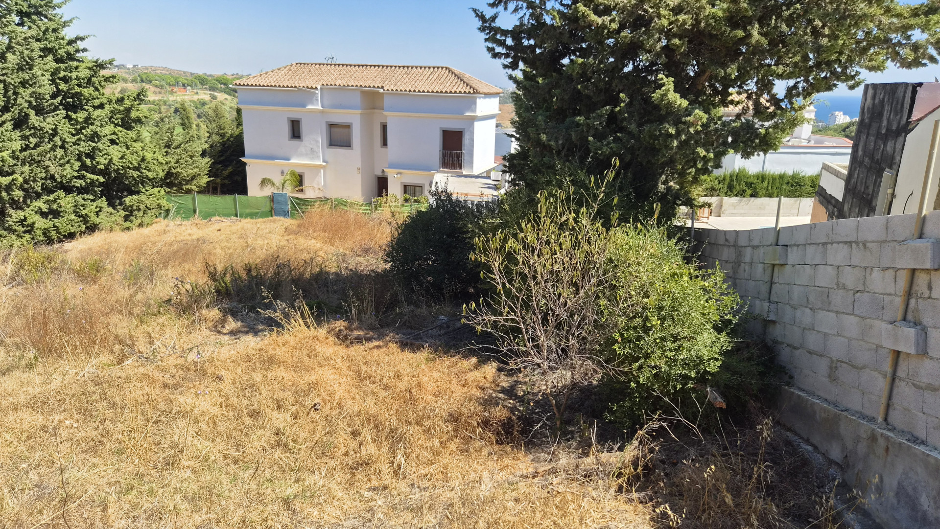 Plot in Estepona West