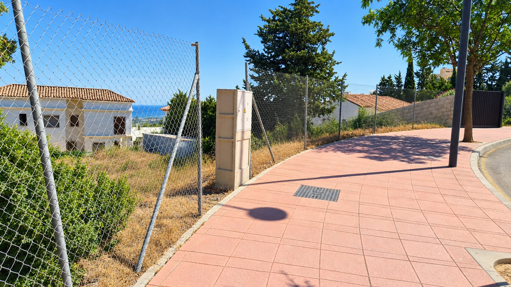 Plot in Estepona West