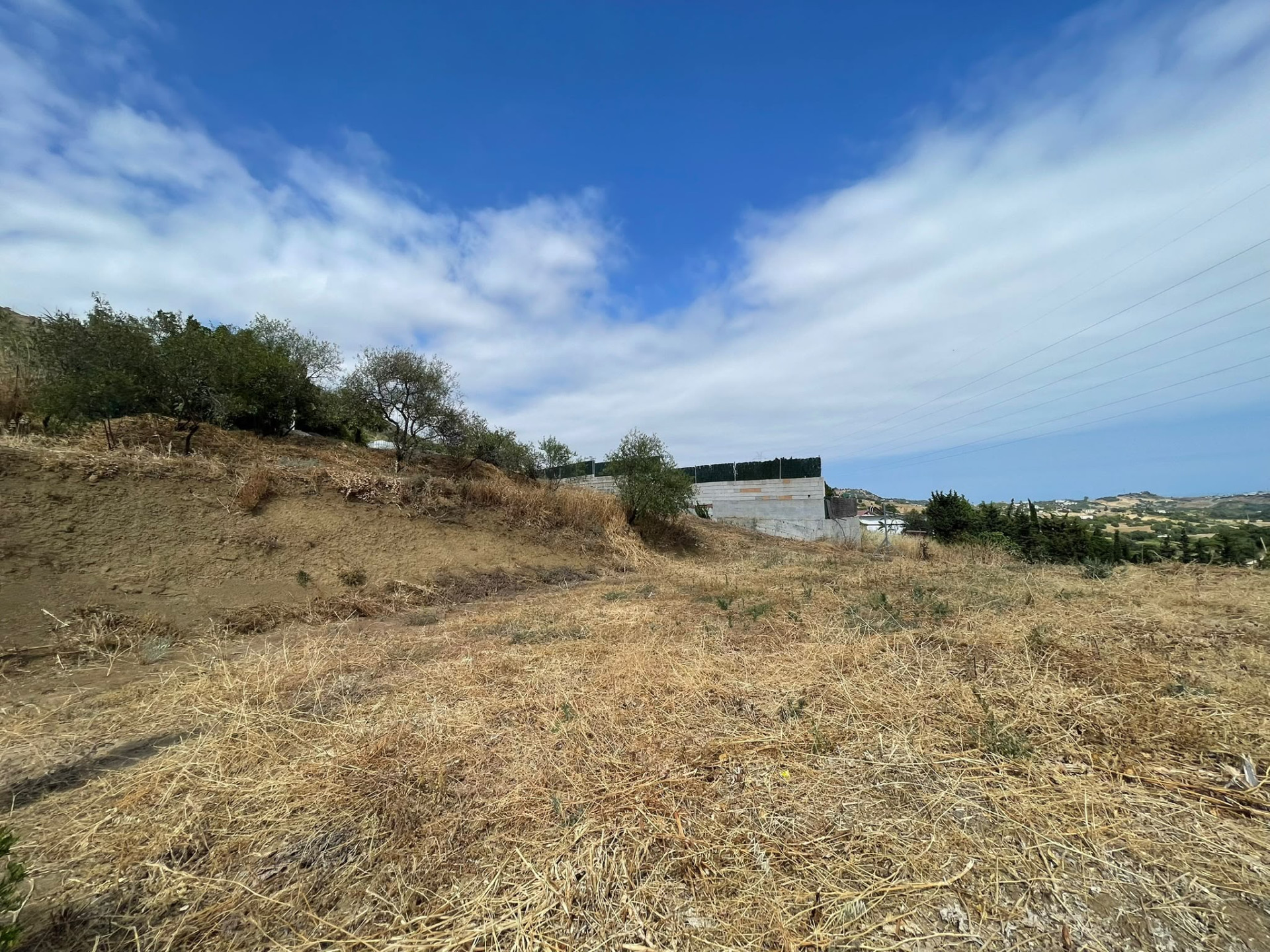 Plot in Altos de Estepona