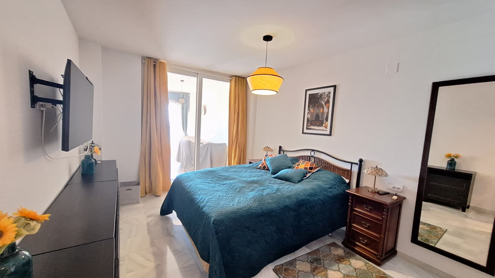 Apartment in Estepona West