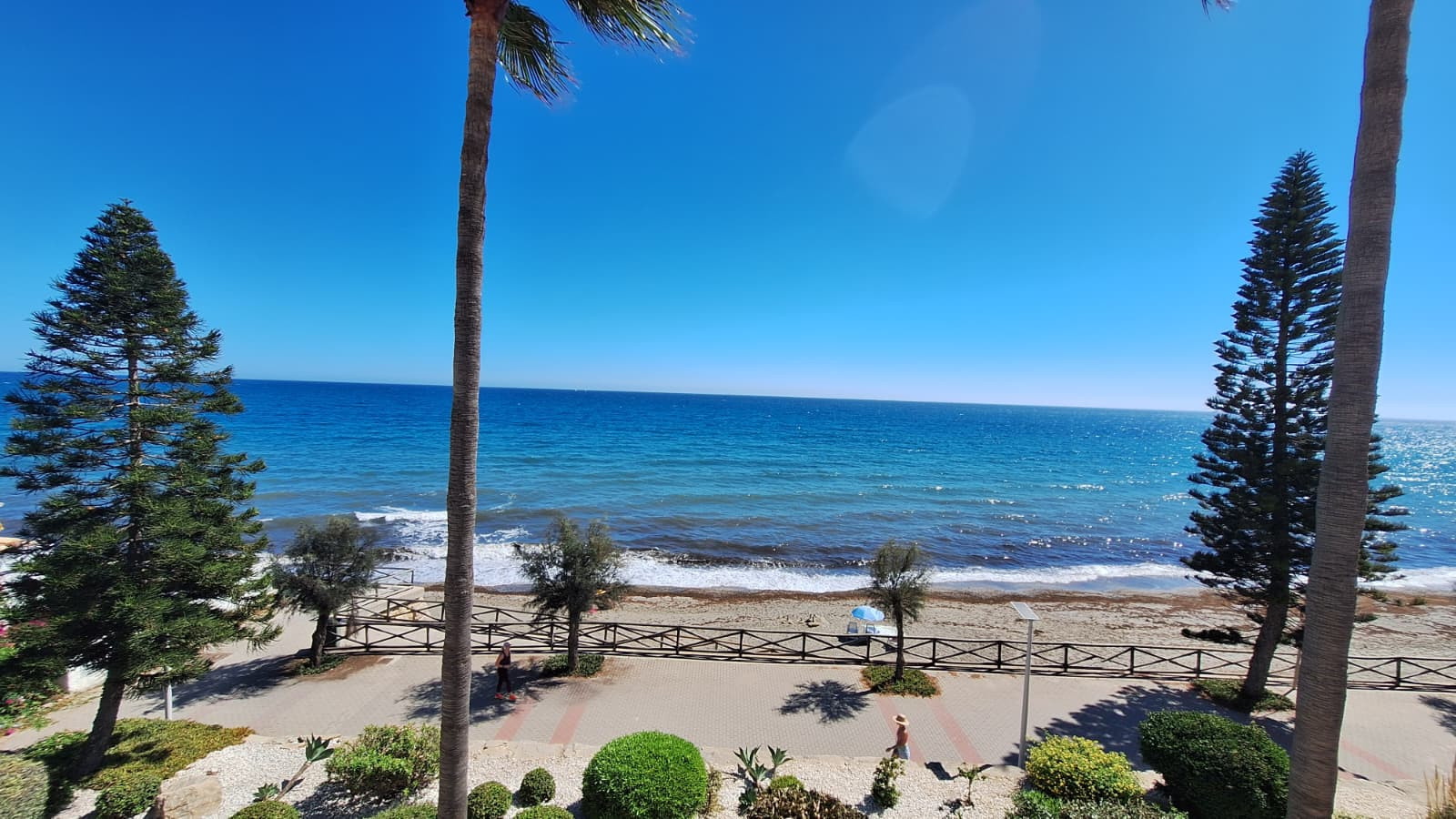 Apartment in Estepona West