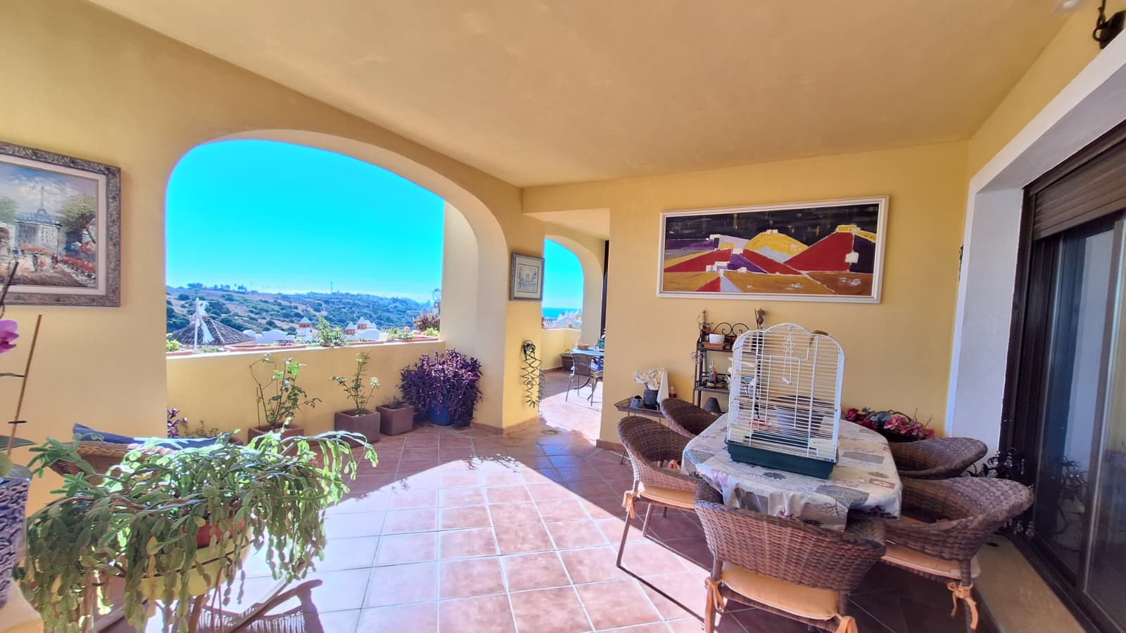 Apartment in Estepona West