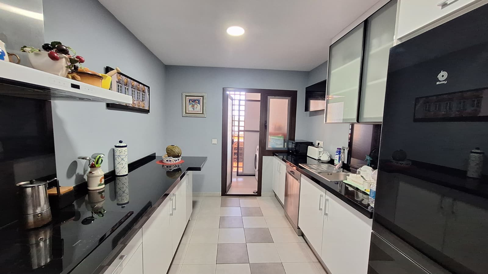Apartment in Estepona West