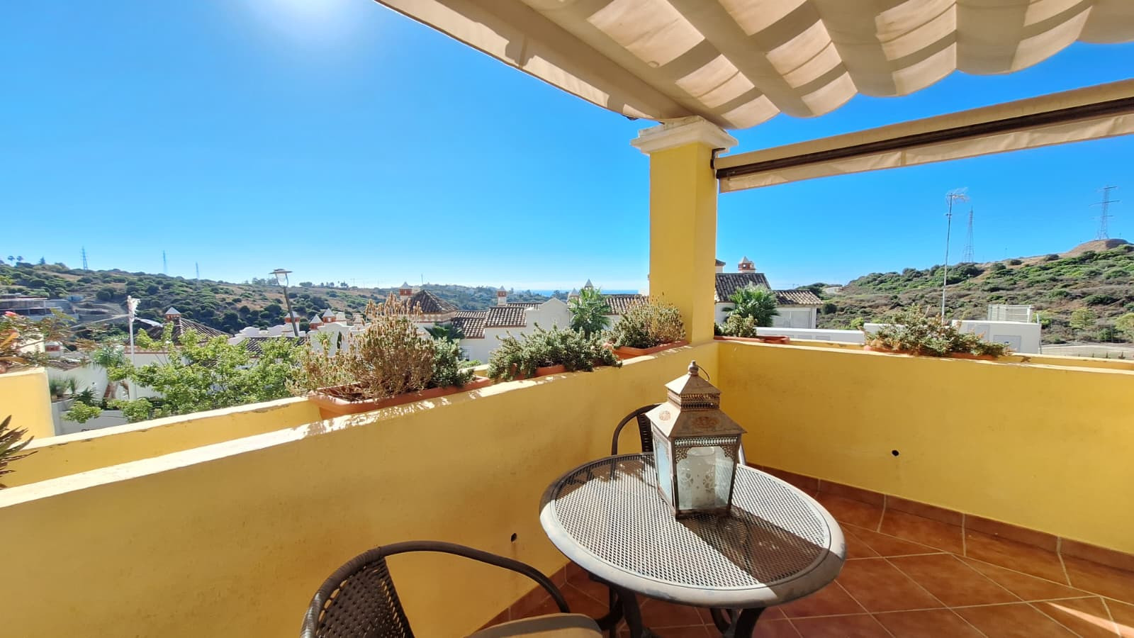 Apartment in Estepona West