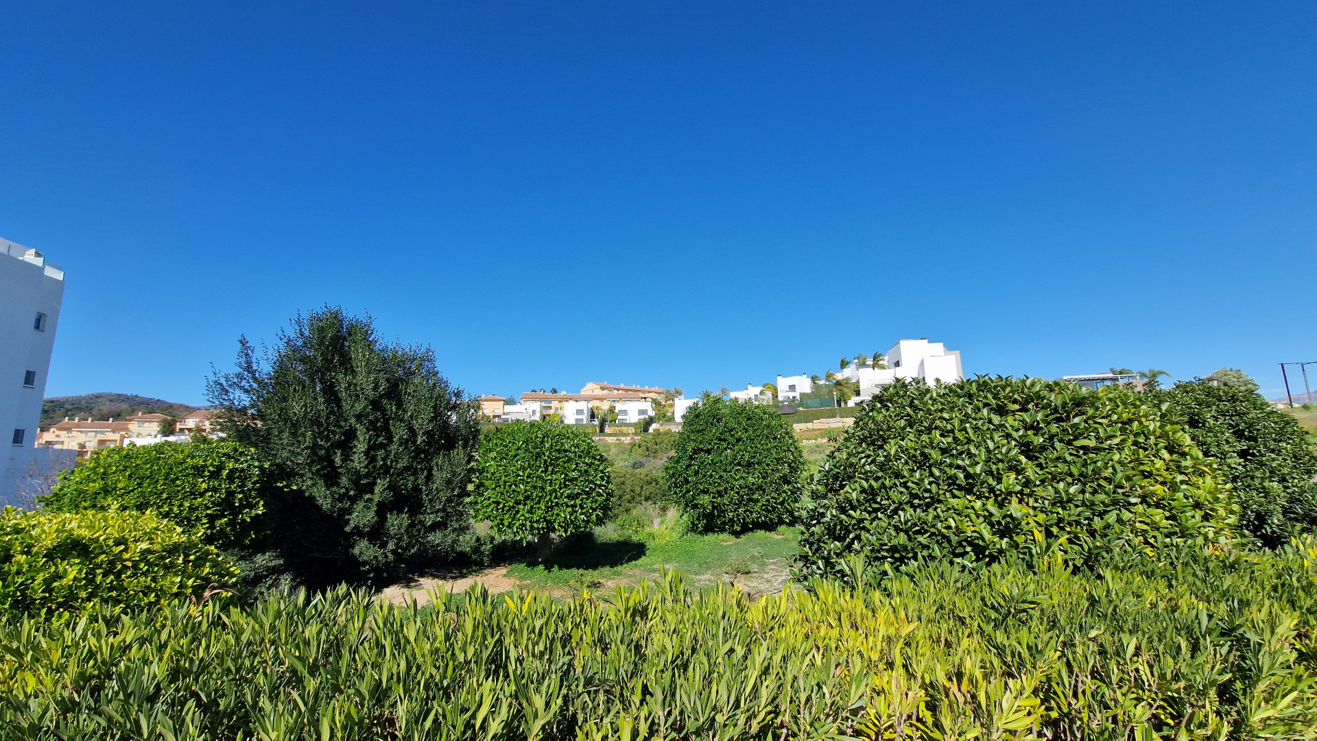 Plot in Estepona East