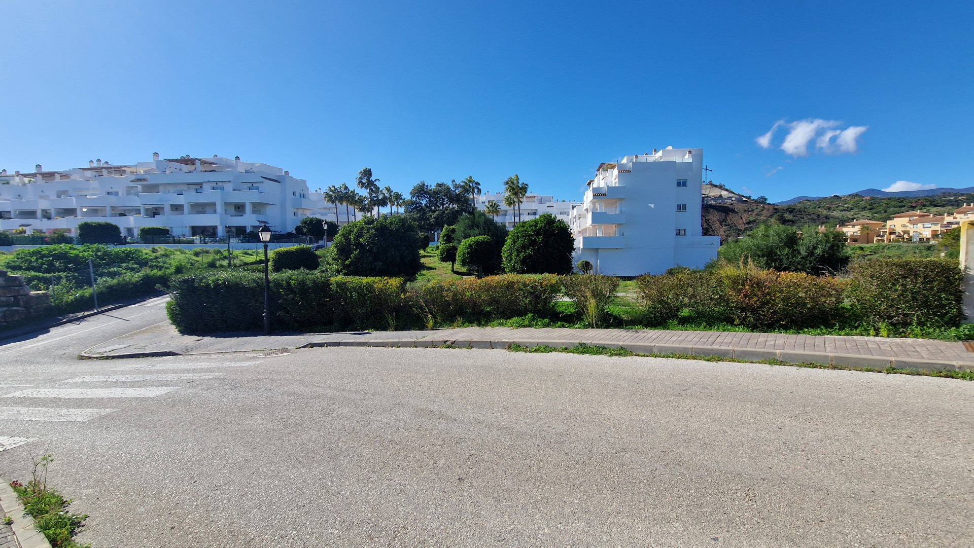 Plot in Estepona East