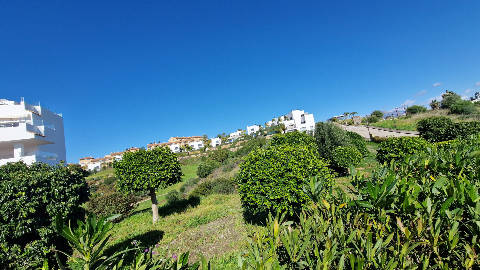 Plot in Estepona East