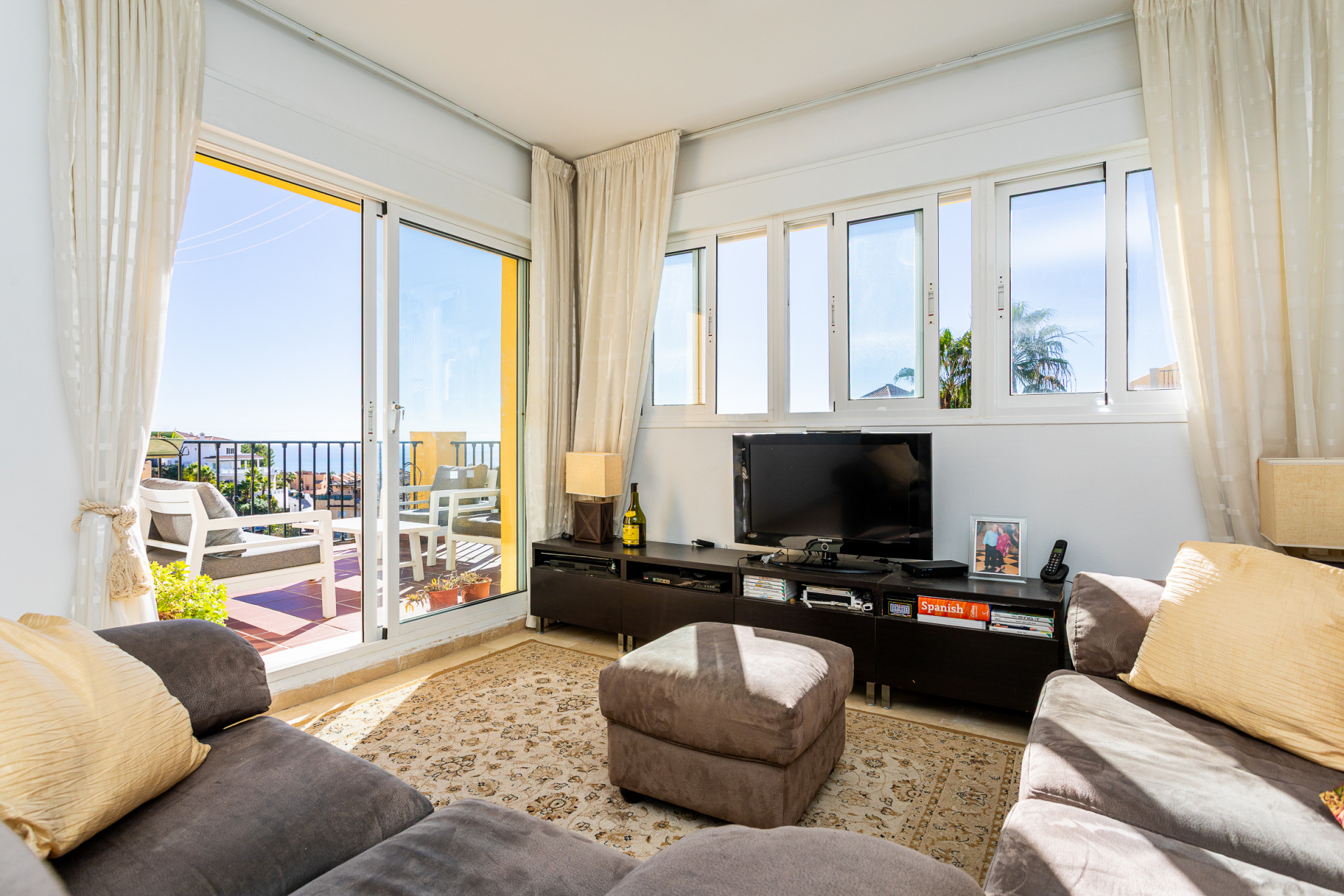 Apartment in Calla de Mijas - Image 2