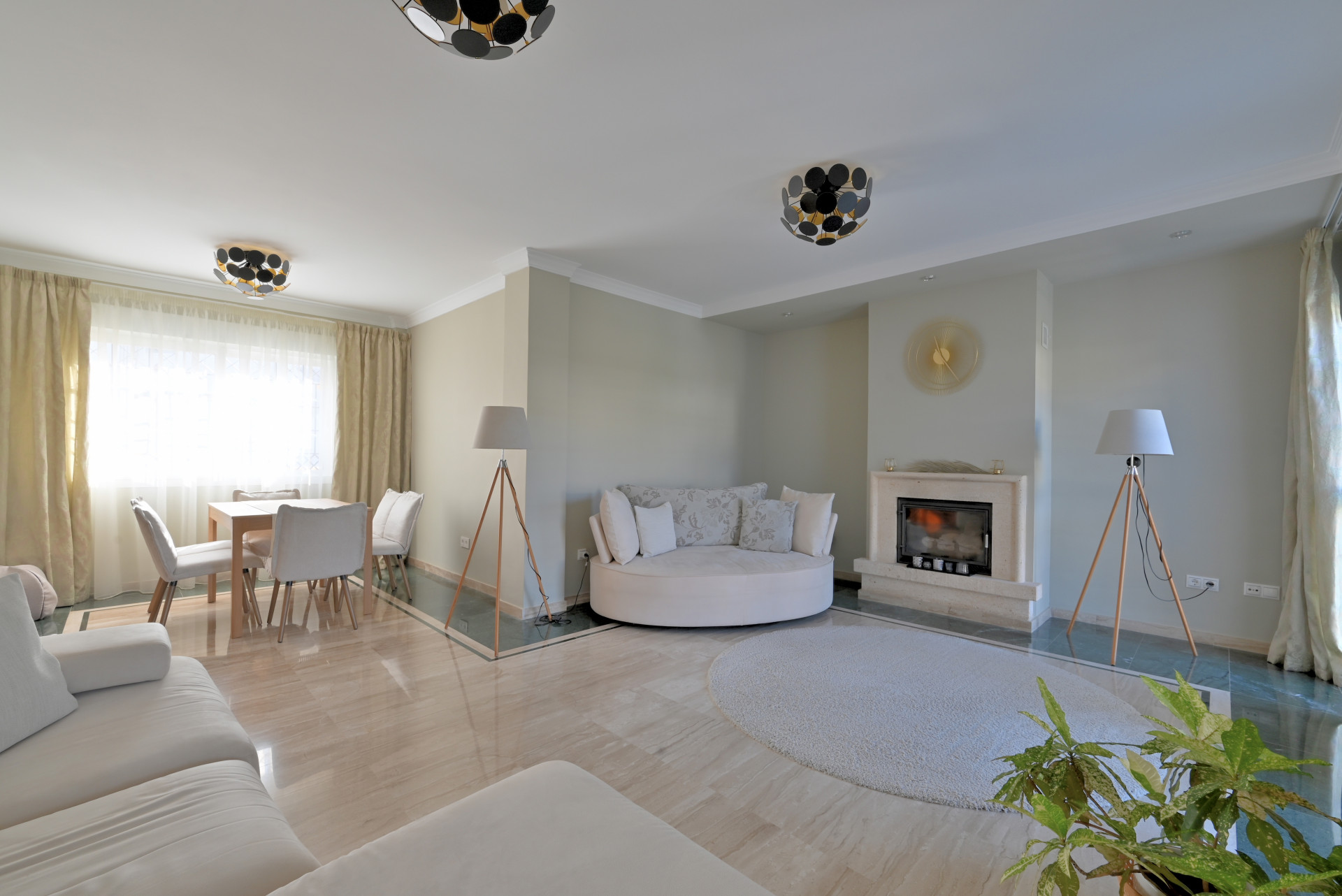 House in Sitio de Calahonda - Image 4