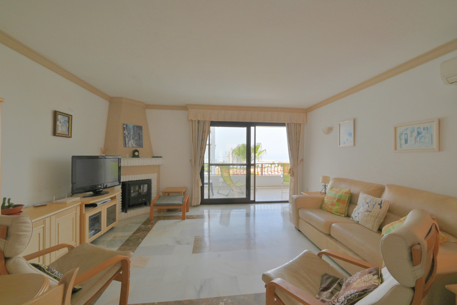 Penthouse in Sitio de Calahonda - view 1