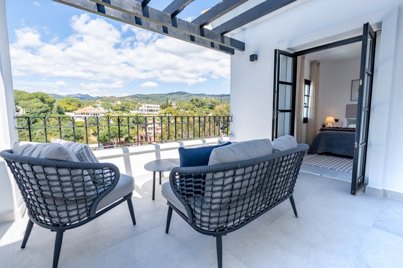 6 bedroom house  Marbella, Spain