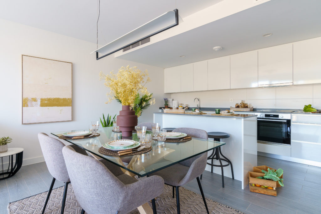 Charming Penthouse in Las Lagunas, Mijas Costa with Sea View