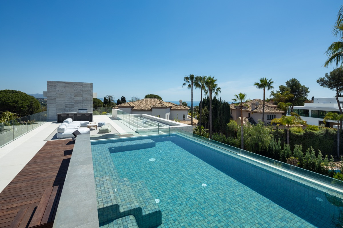Stunning Modern Villa in Atalaya Rio Verde, Nueva Andalucía, Marbella