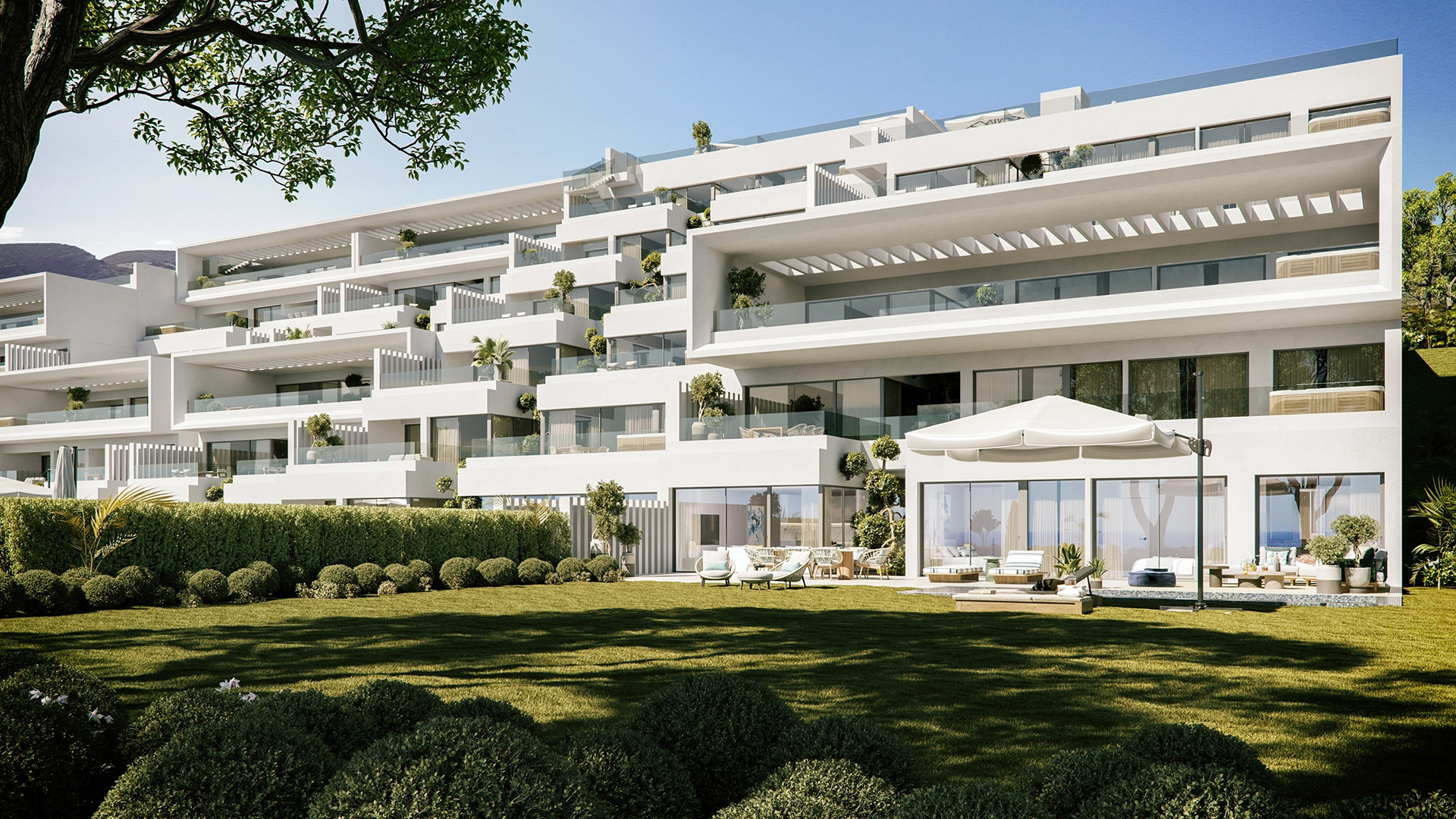 3-bedroom penthouse in Estepona West
