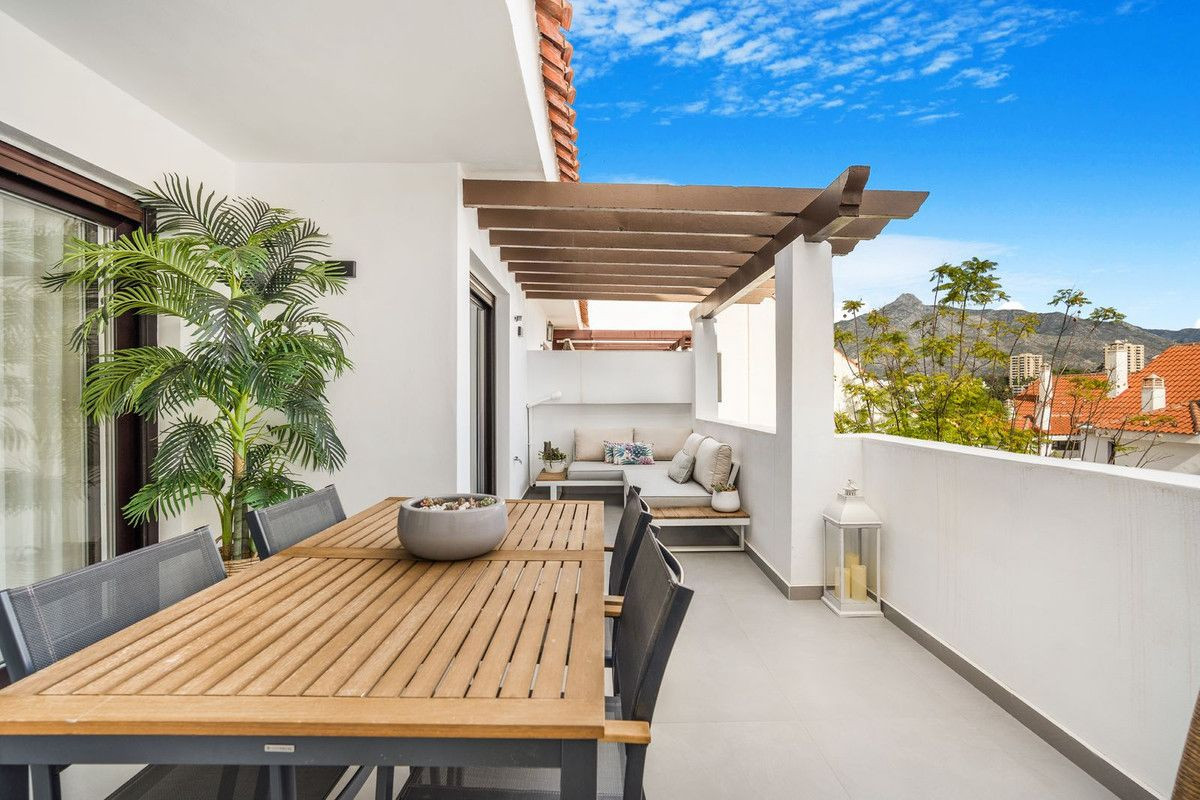 3 Bed Modern Apartment in Nueva Andalucía