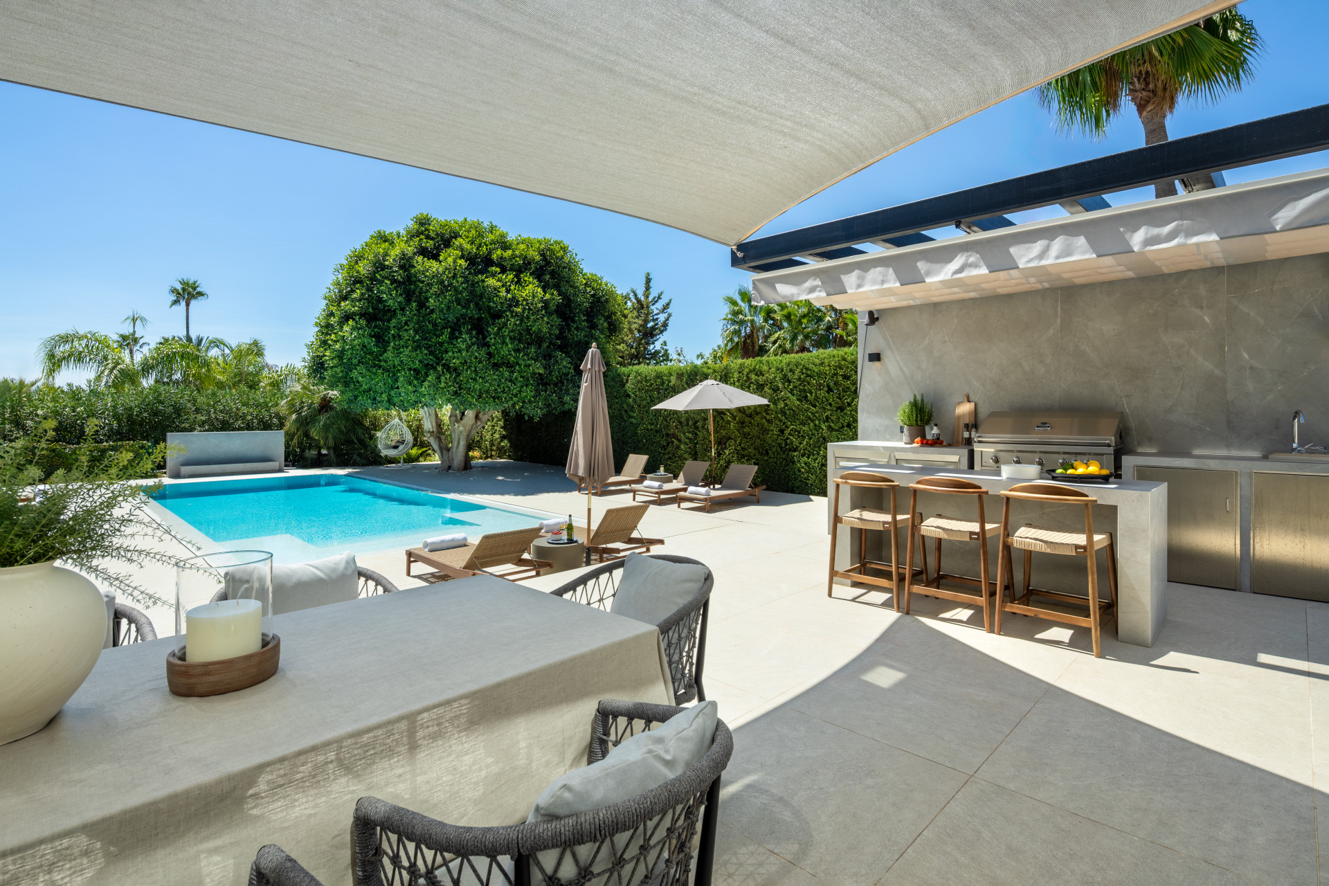 Modern luxury villa for sale in Nueva Andalucia, Marbella with private gym