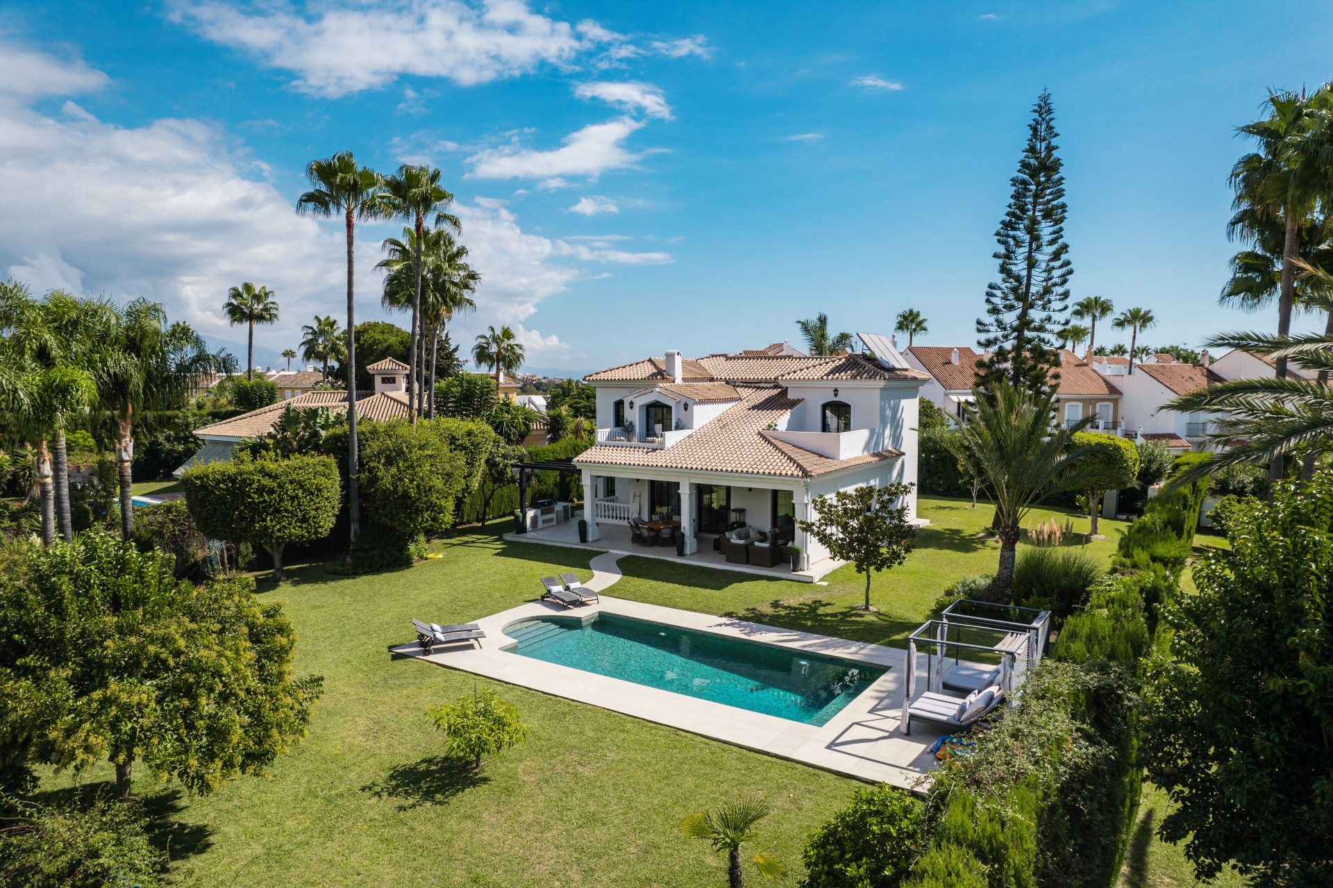 Elegant Contemporary Villa for Sale in Estepona East