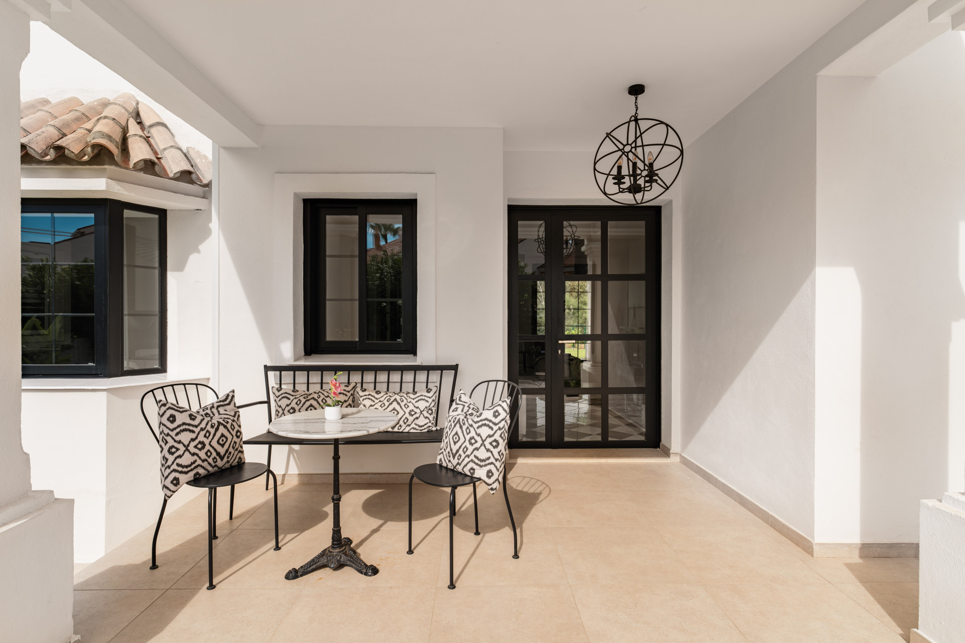 Elegant Contemporary Villa for Sale in Estepona East