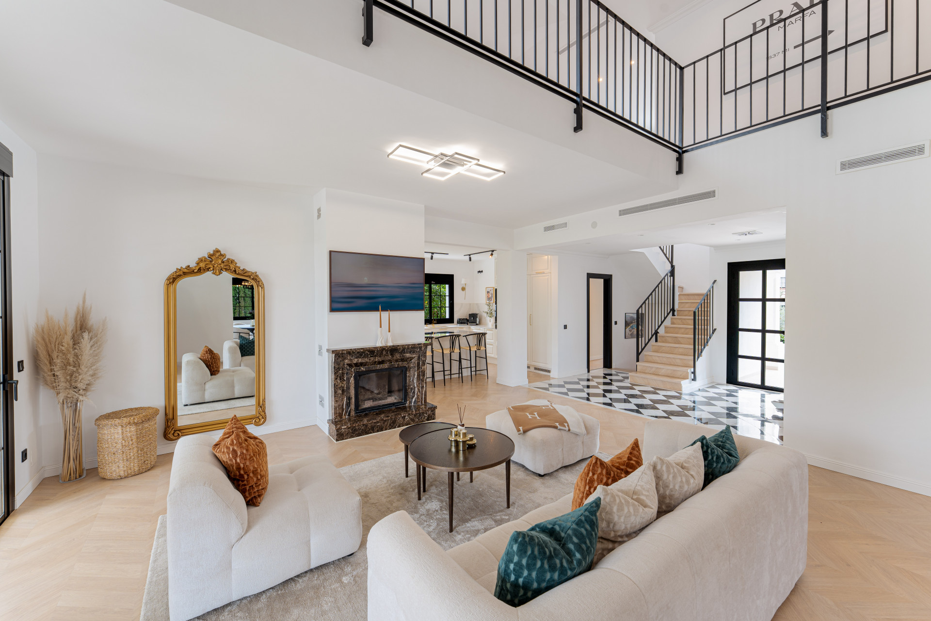 Elegant Contemporary Villa for Sale in Estepona East