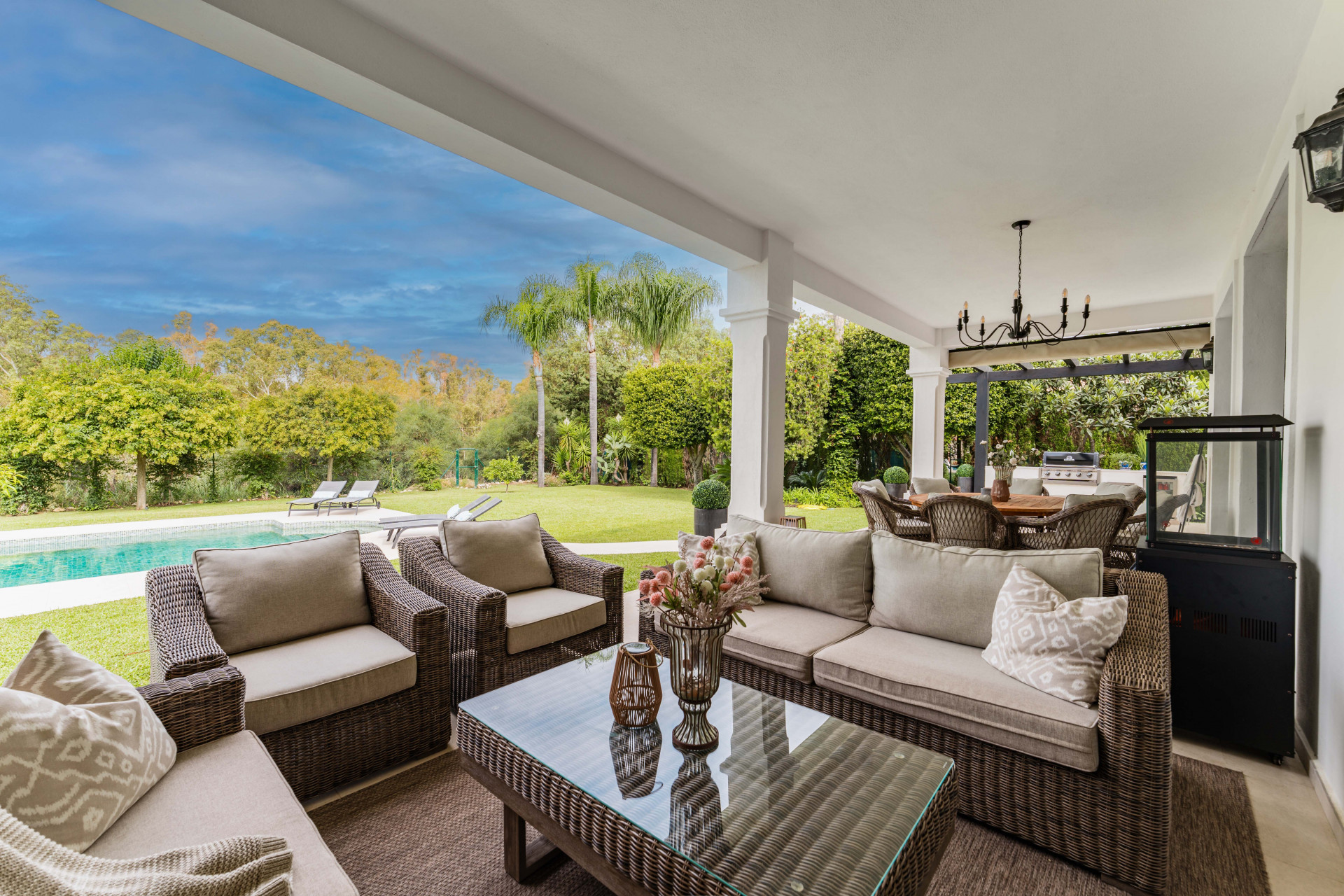 Elegant Contemporary Villa for Sale in Estepona East