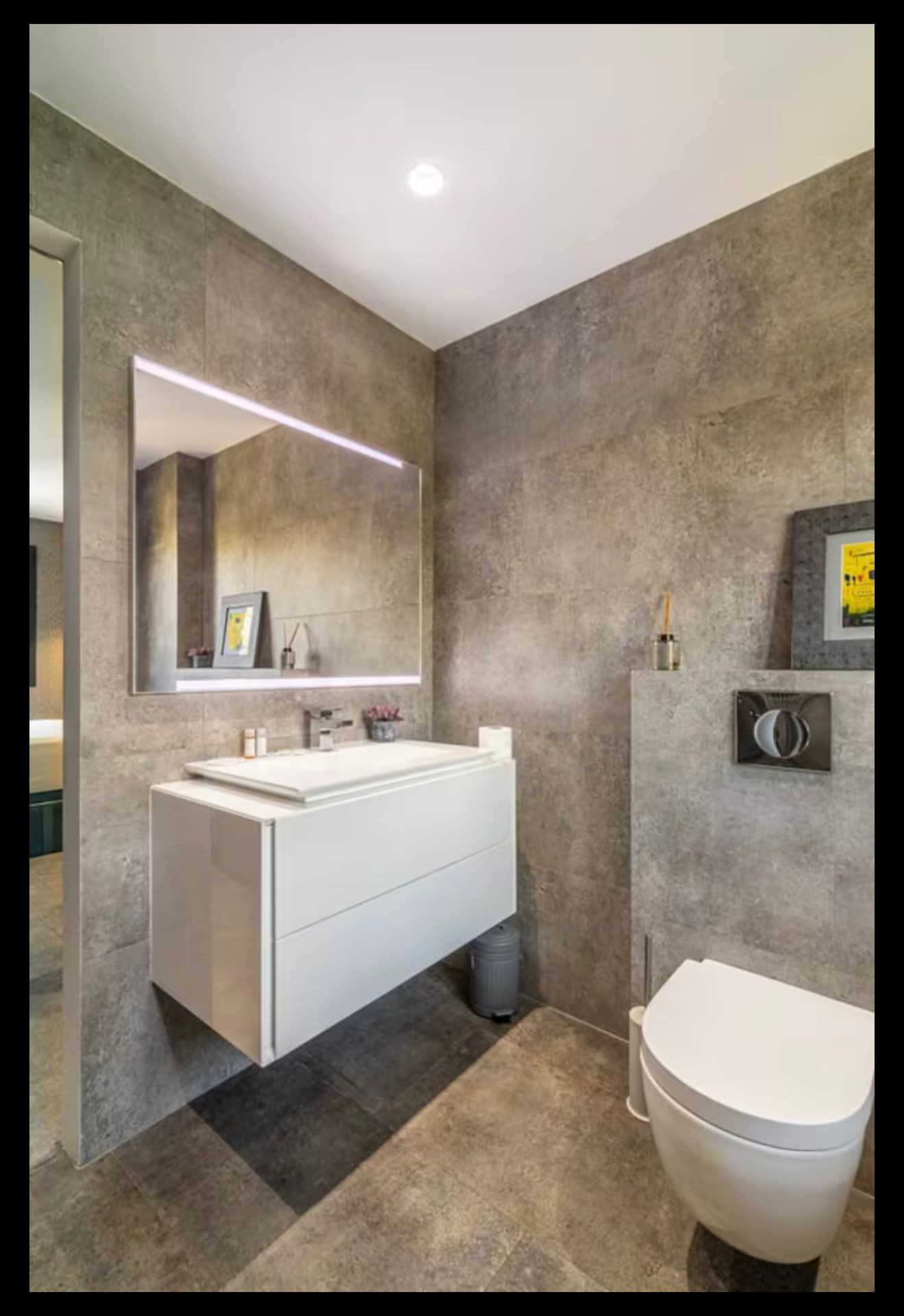 Elegant modern 3-bedroom apartment for rent on Marbella’s Golden Mile