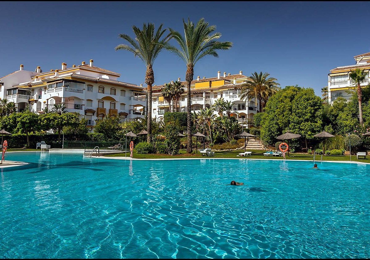 Charming 2-Bedroom Apartment for Rent in Dama de Noche