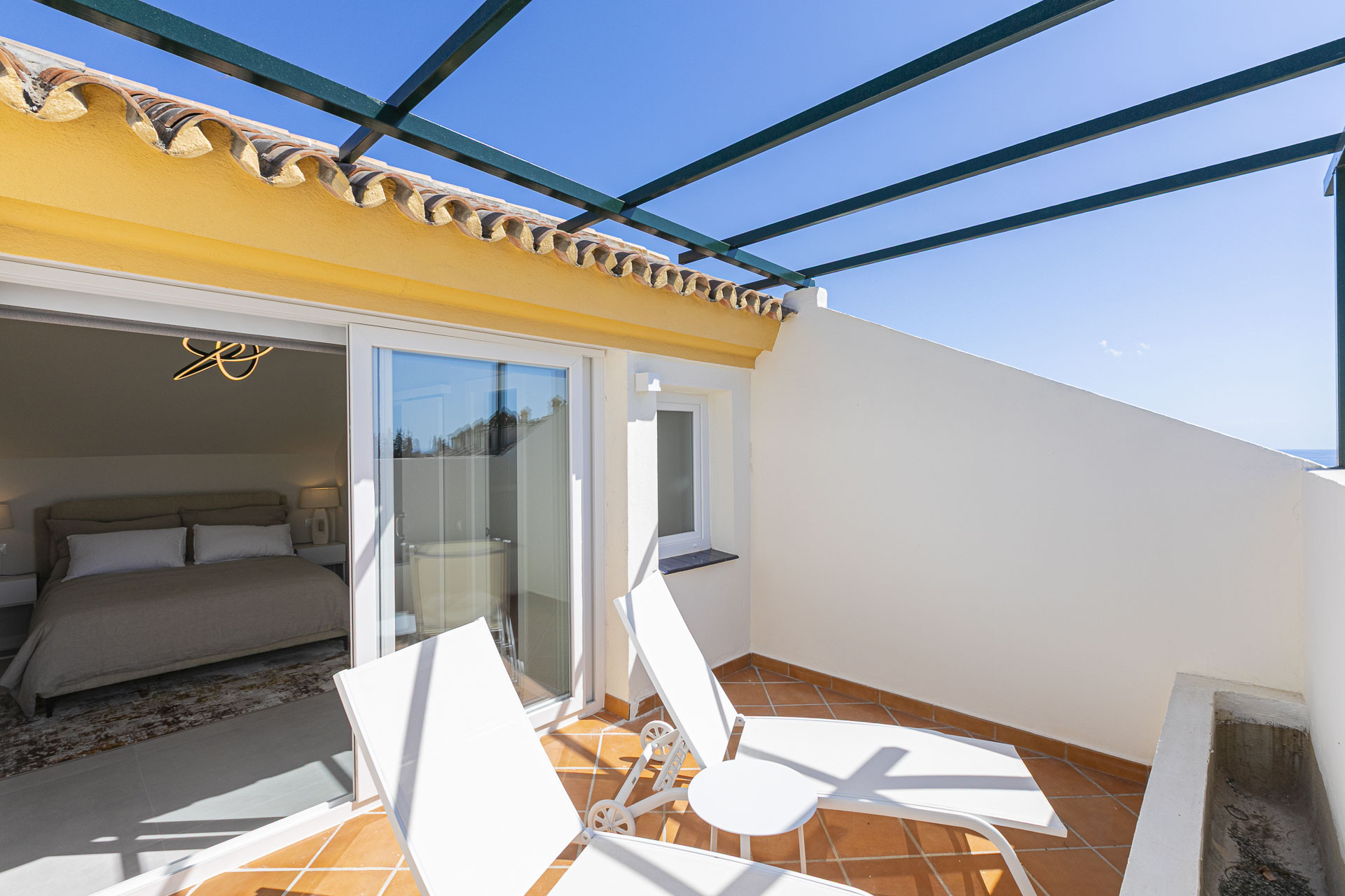 Modern duplex penthouse for sale in Nueva Andalucia, Marbella.