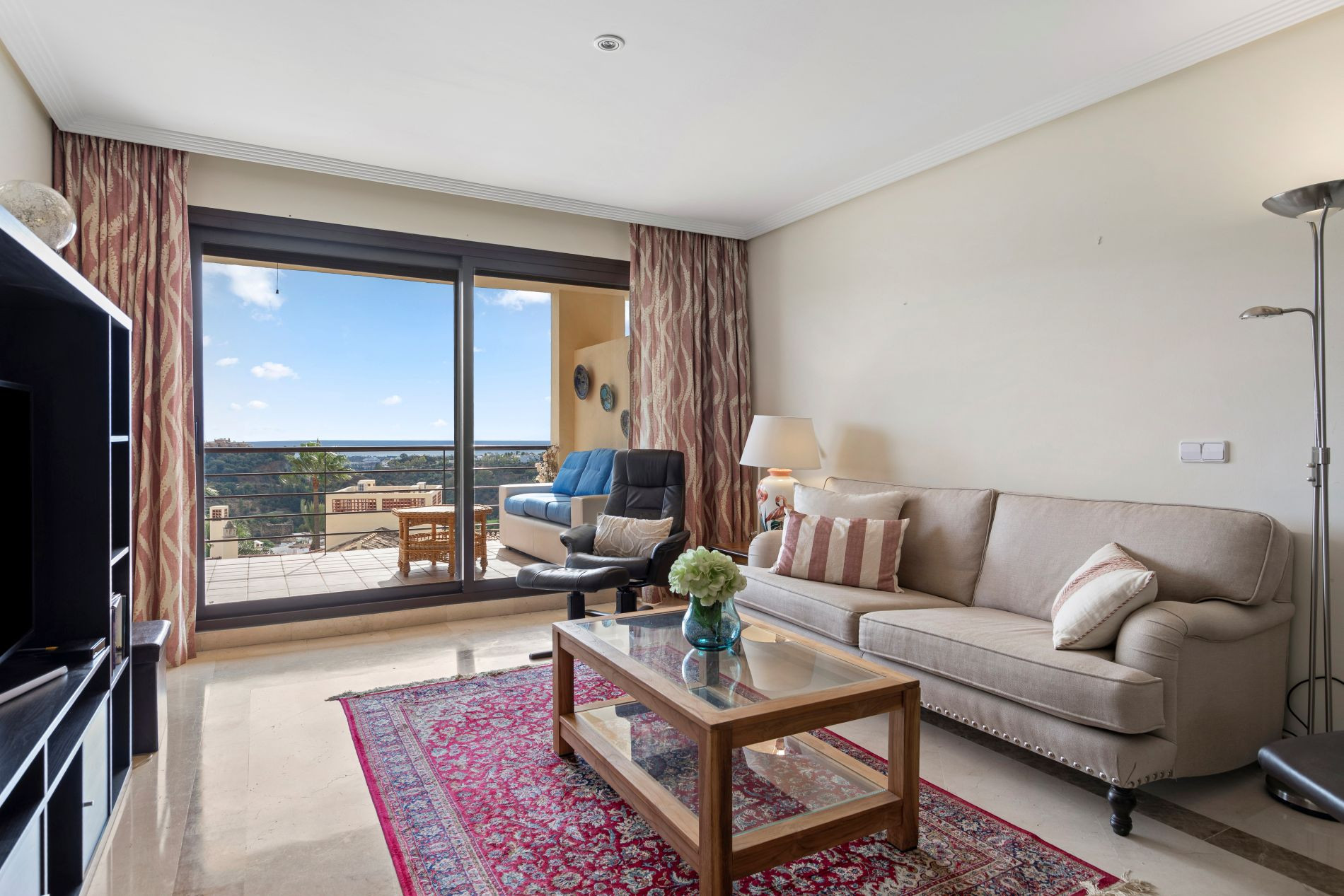 Apartamento de esquina de lujo en venta en Marbella