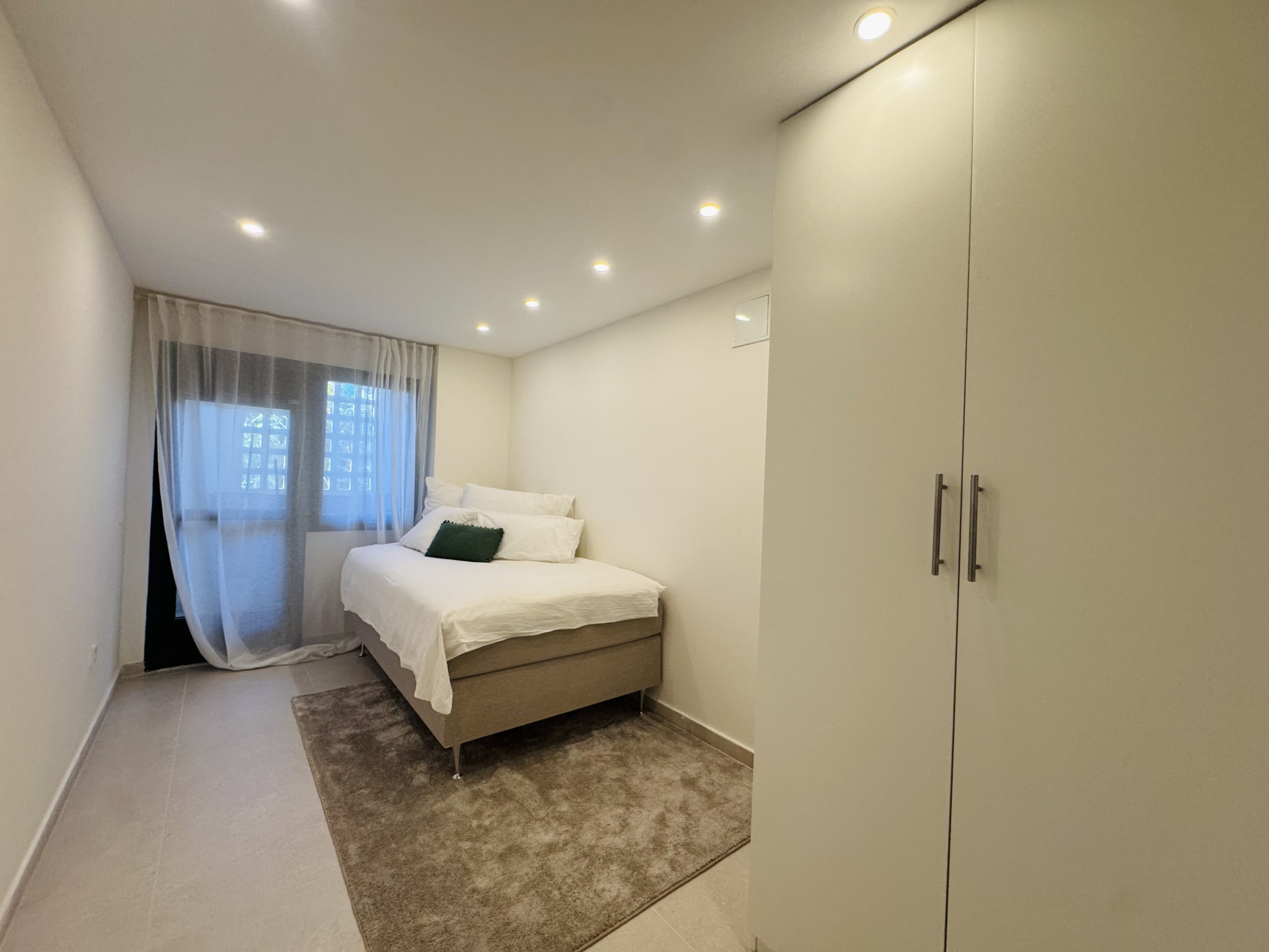 Luxury apartment in San Pedro beachside