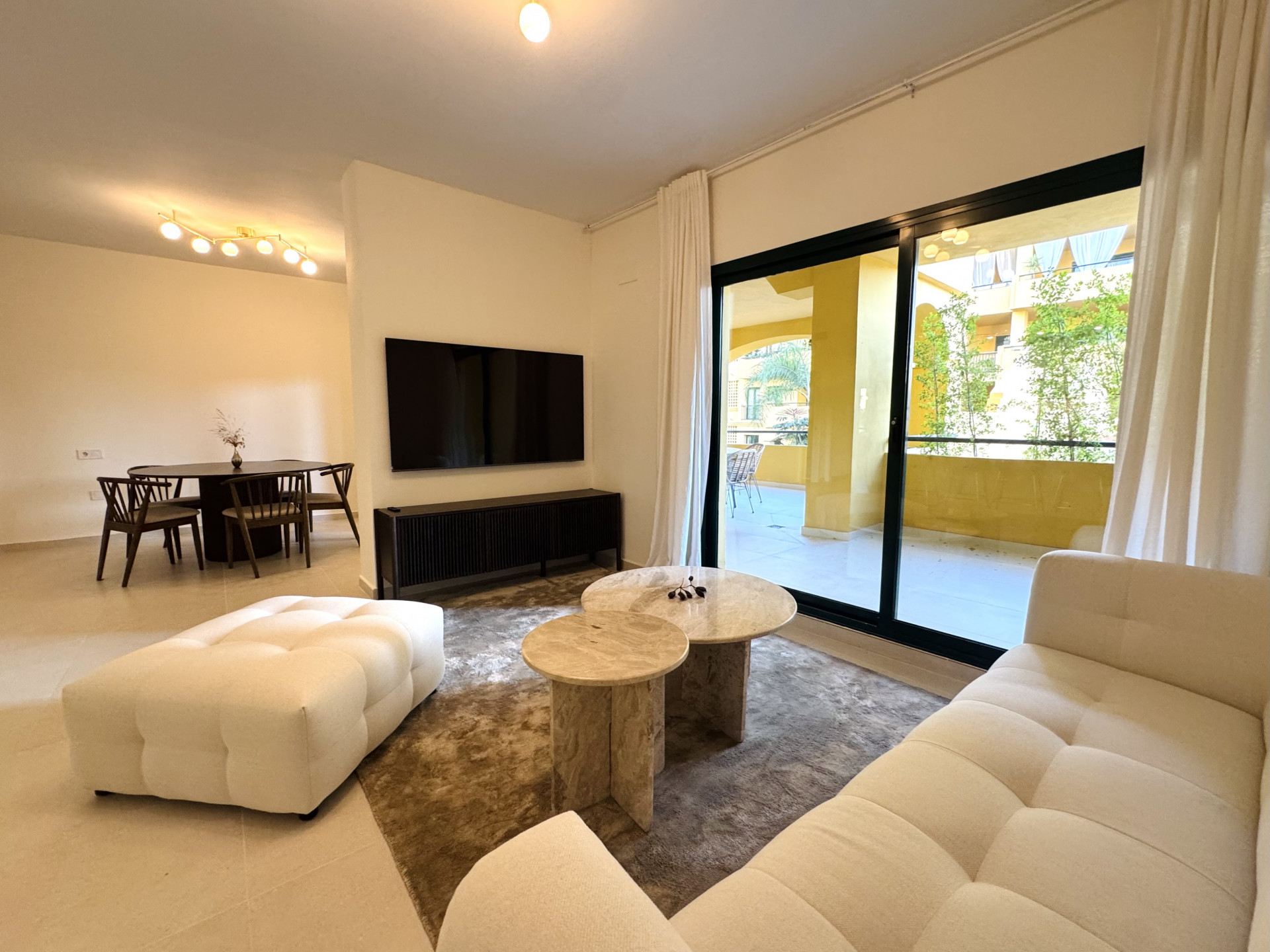 Luxury apartment in San Pedro beachside